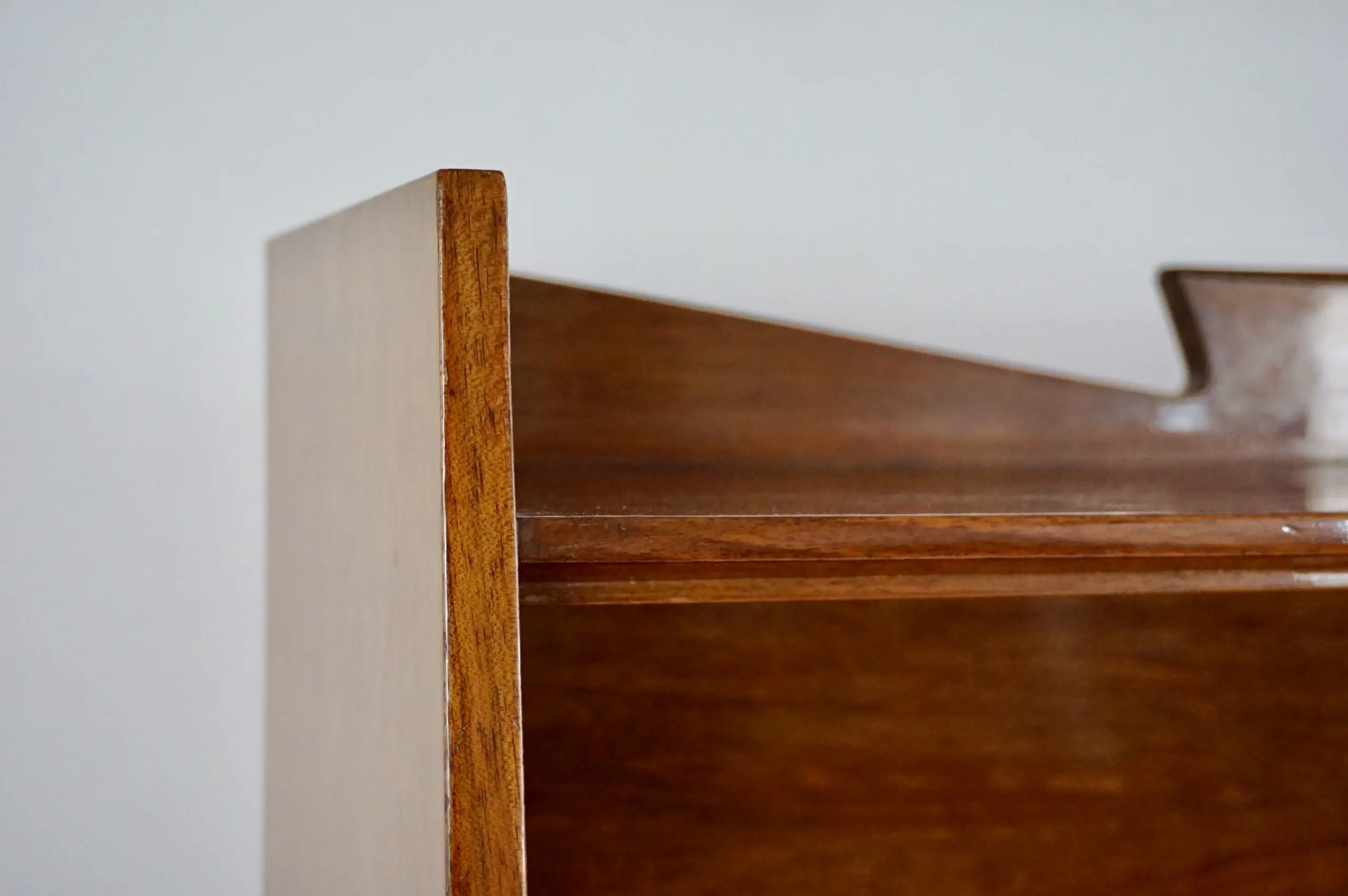 Tomaso Buzzi and Emilio Lancia attr. bookcase cabinet veneered root walnut, 1940 — photo 18