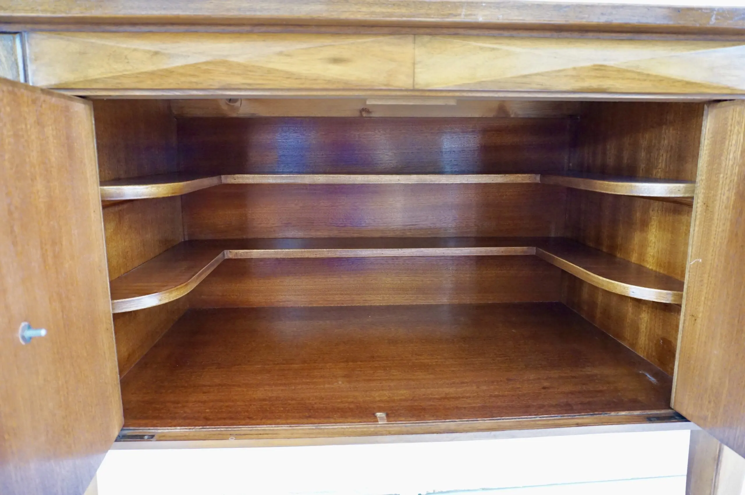 Tomaso  Buzzi & Emilio Lancia att. briar root unique six doors sideboard, 1940 — photo 16