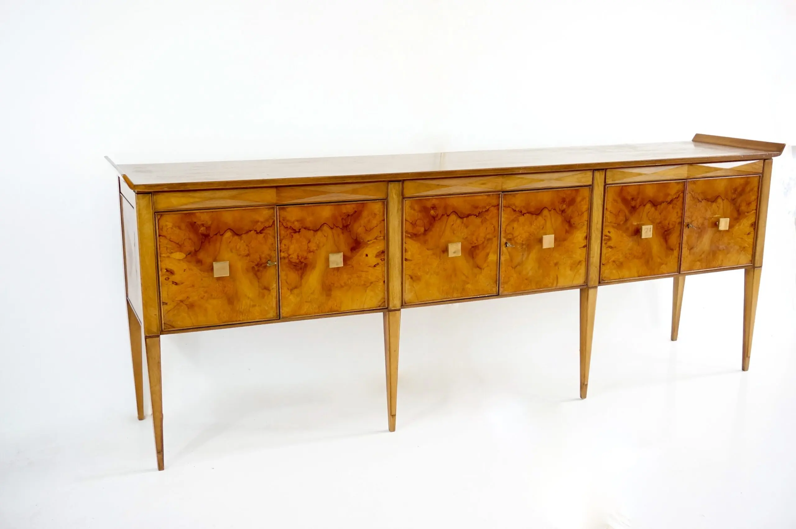Tomaso Buzzi & Emilio Lancia att. briar root unique six doors sideboard, 1940 — image 2