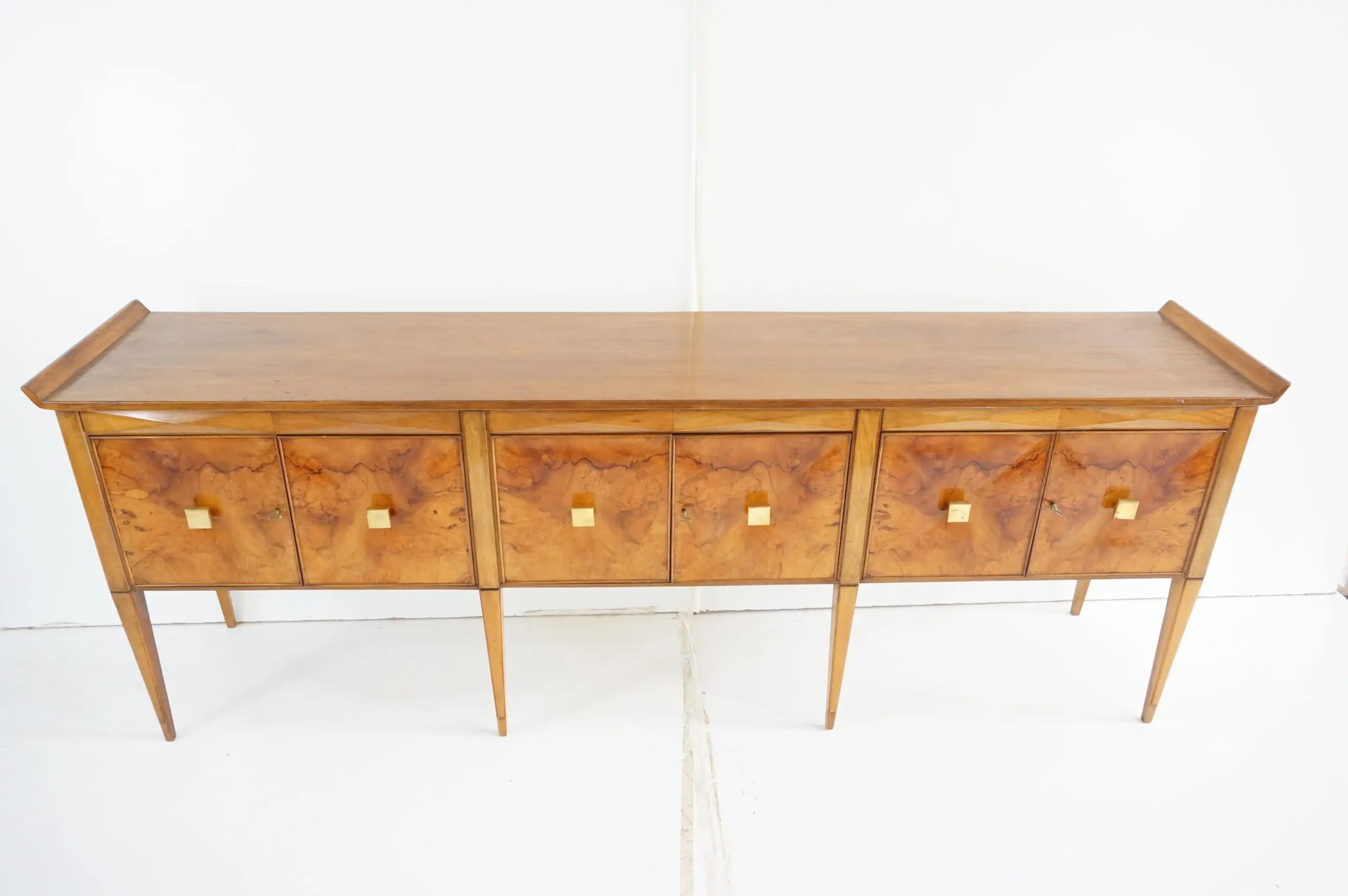 Tomaso  Buzzi & Emilio Lancia att. briar root unique six doors sideboard, 1940 — photo 5