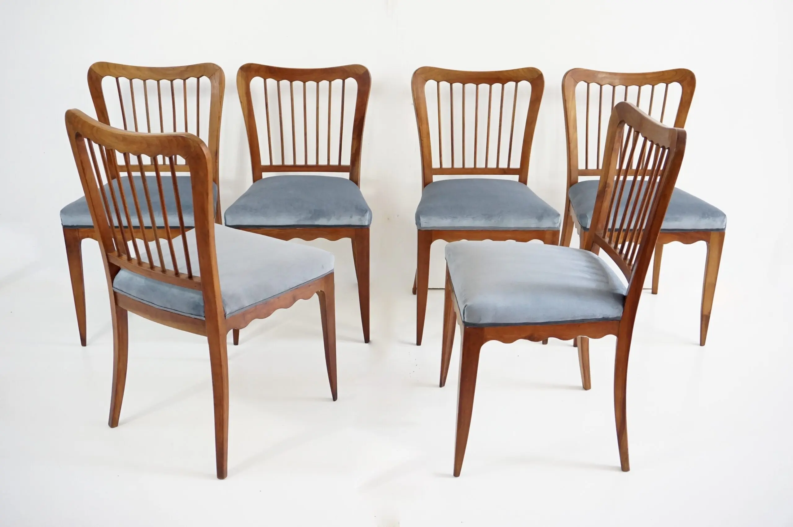 set of six cherrywood Paolo Buffa ondulations dining chairs, 1950 — image 3