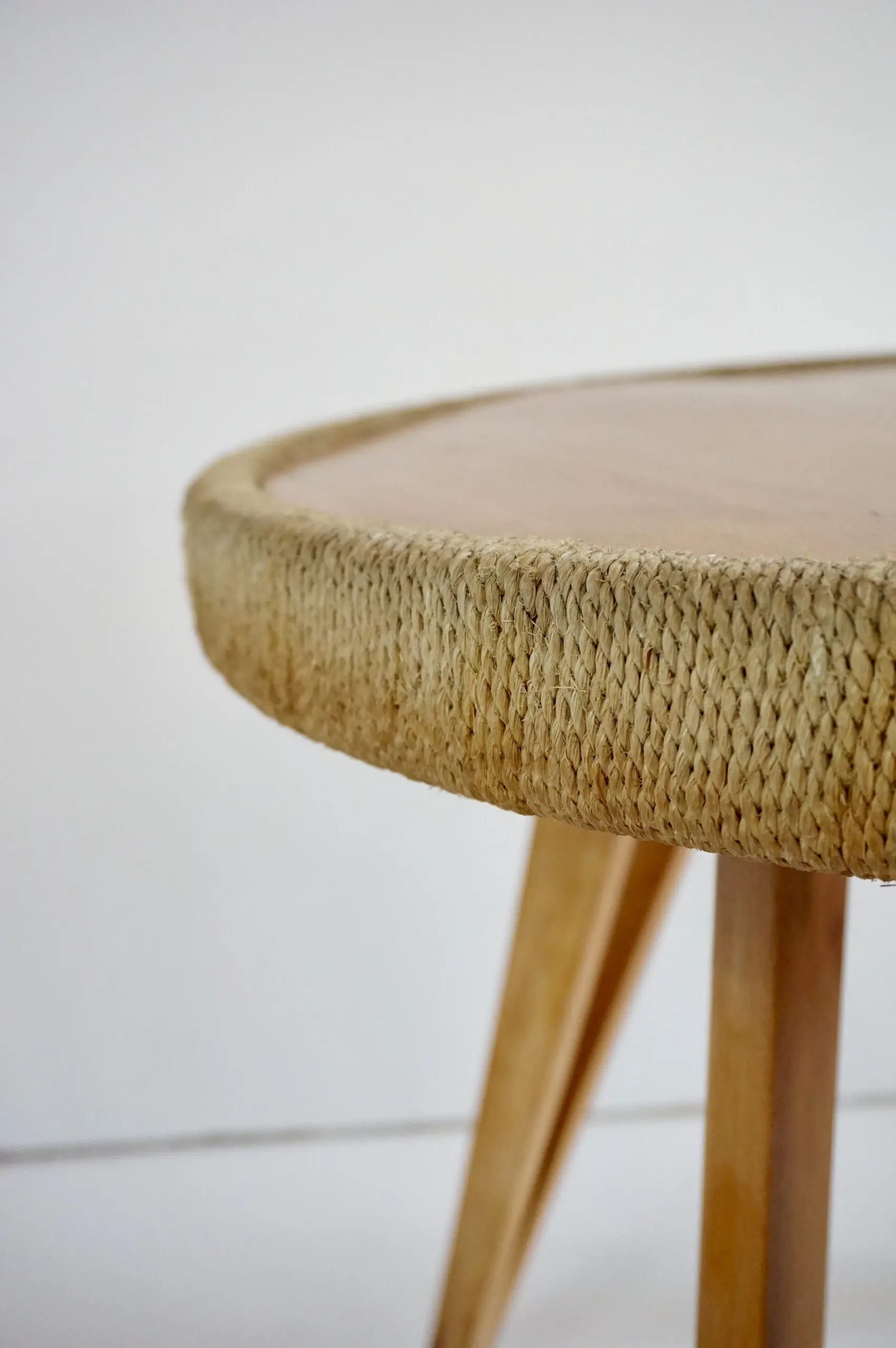 Augusto Romano round beech and straw  coffee table, 1948 — photo 8