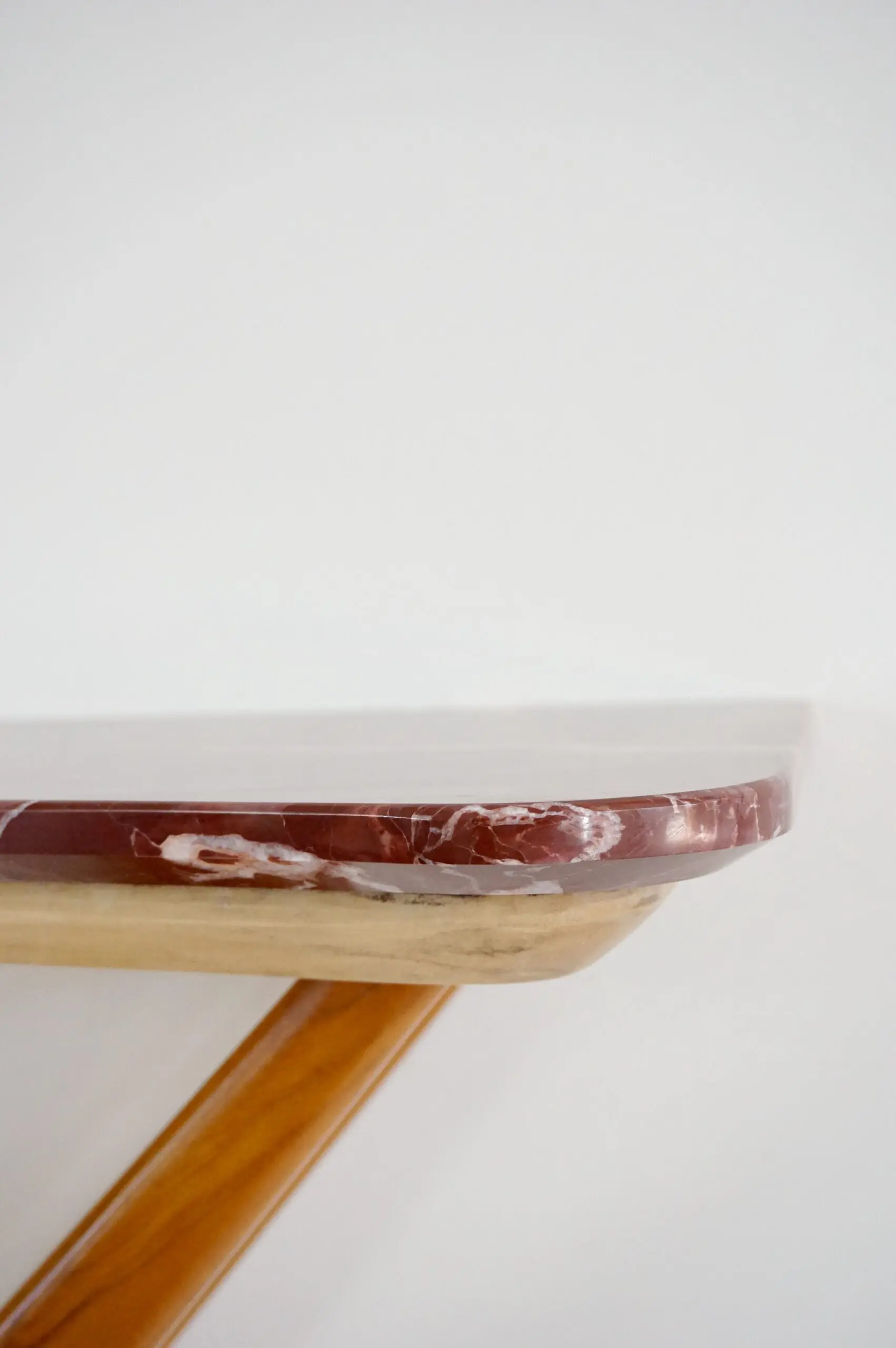 large Studio B.B.P.R. walnut and red  marble top console, double X shaped, 1944 — photo 13