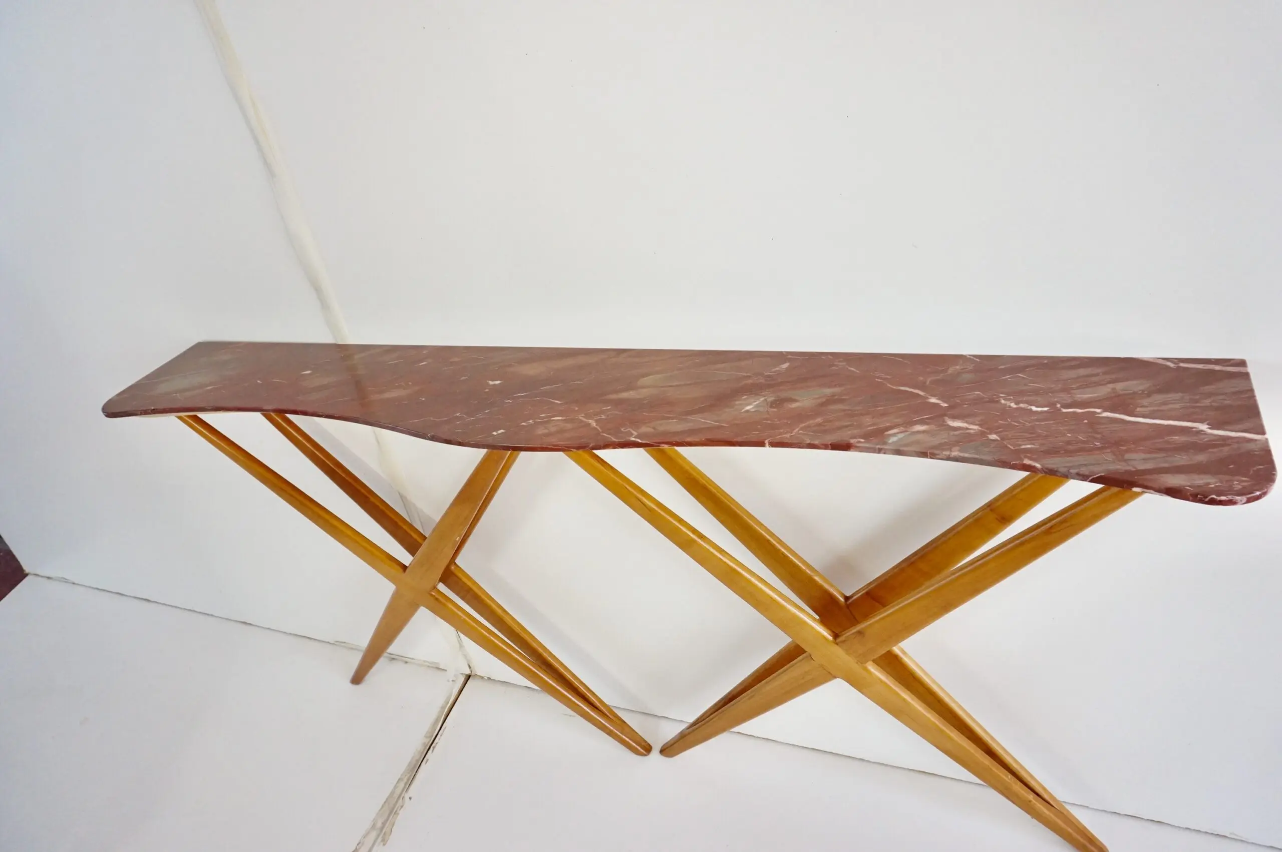 large Studio B.B.P.R. walnut and red  marble top console, double X shaped, 1944 — photo 12