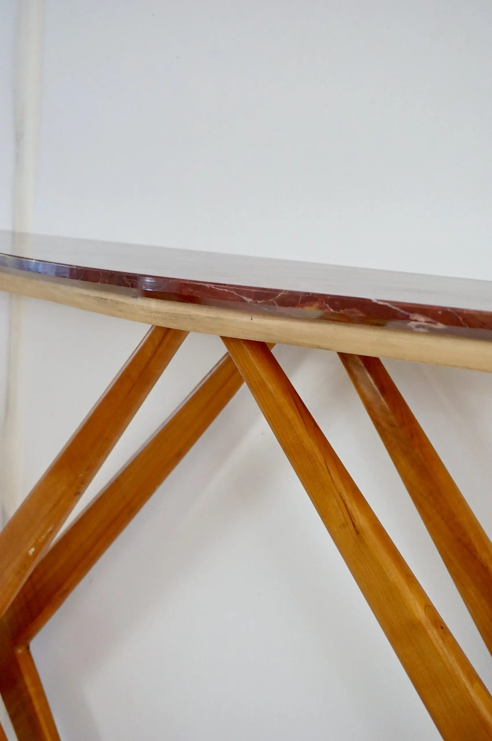 large Studio B.B.P.R. walnut and red  marble top console, double X shaped, 1944 — photo 17