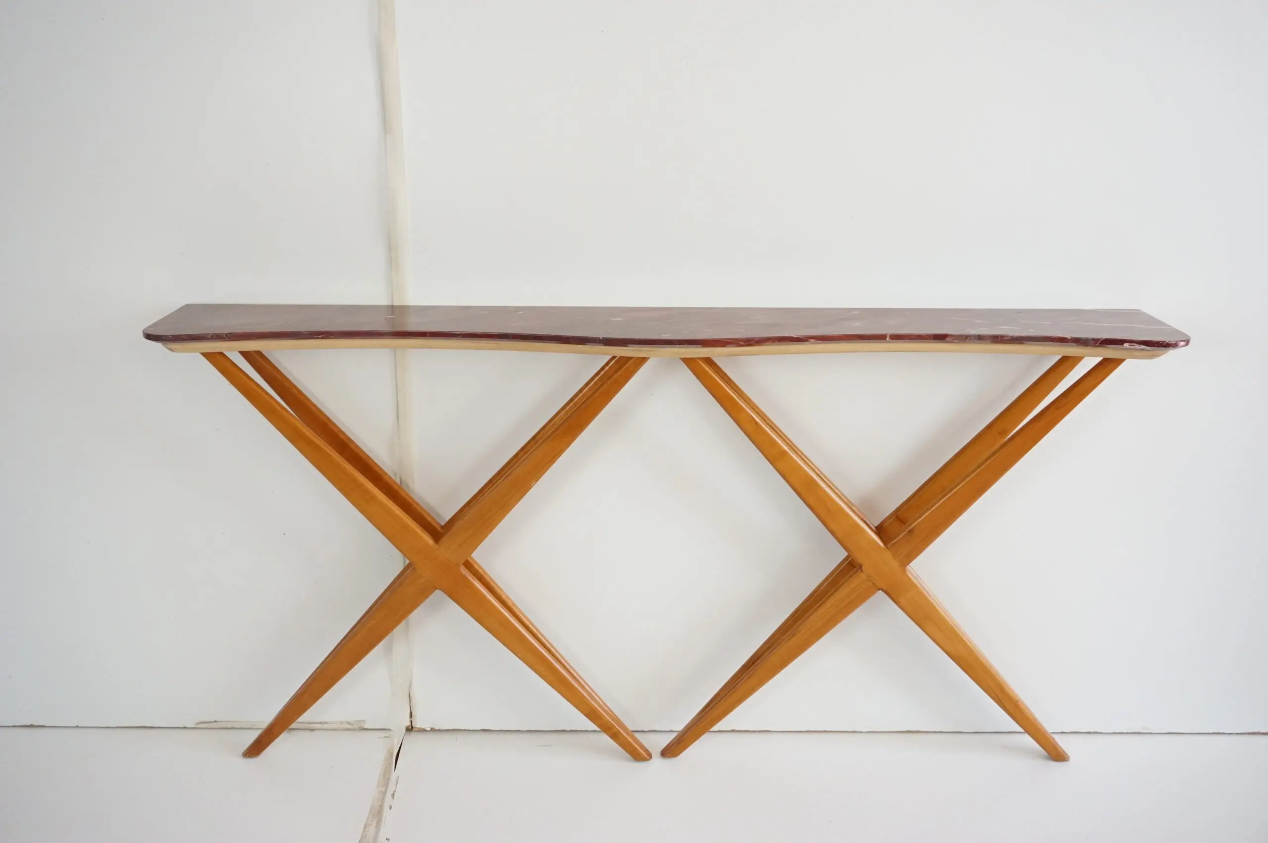 large Studio B.B.P.R. walnut and red marble top console, double X shaped, 1944 — image 2