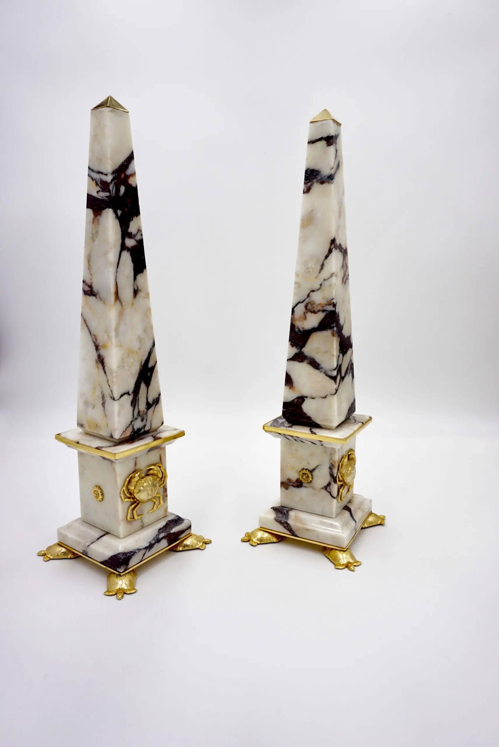 Pair of Breccia Medicea Marble and Bronze Obelisks, "Crabs", Limit.Edition 2018 — image 2