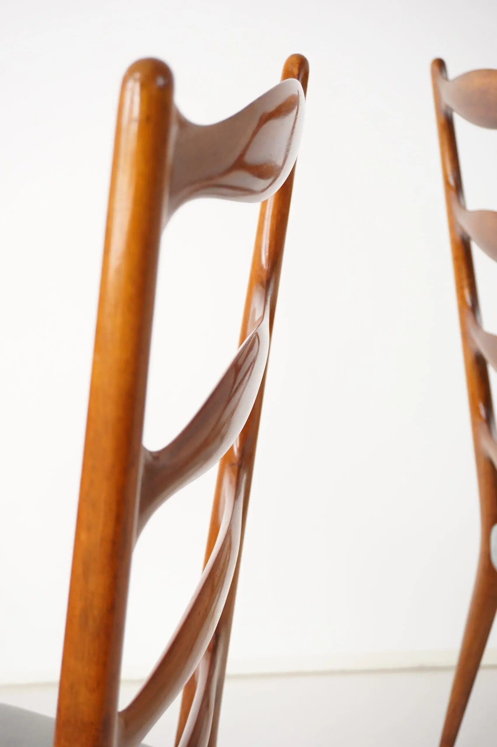 set of 8 Paolo Buffa fine high dining chairs, walnut and velvet ,  1950 — photo 13