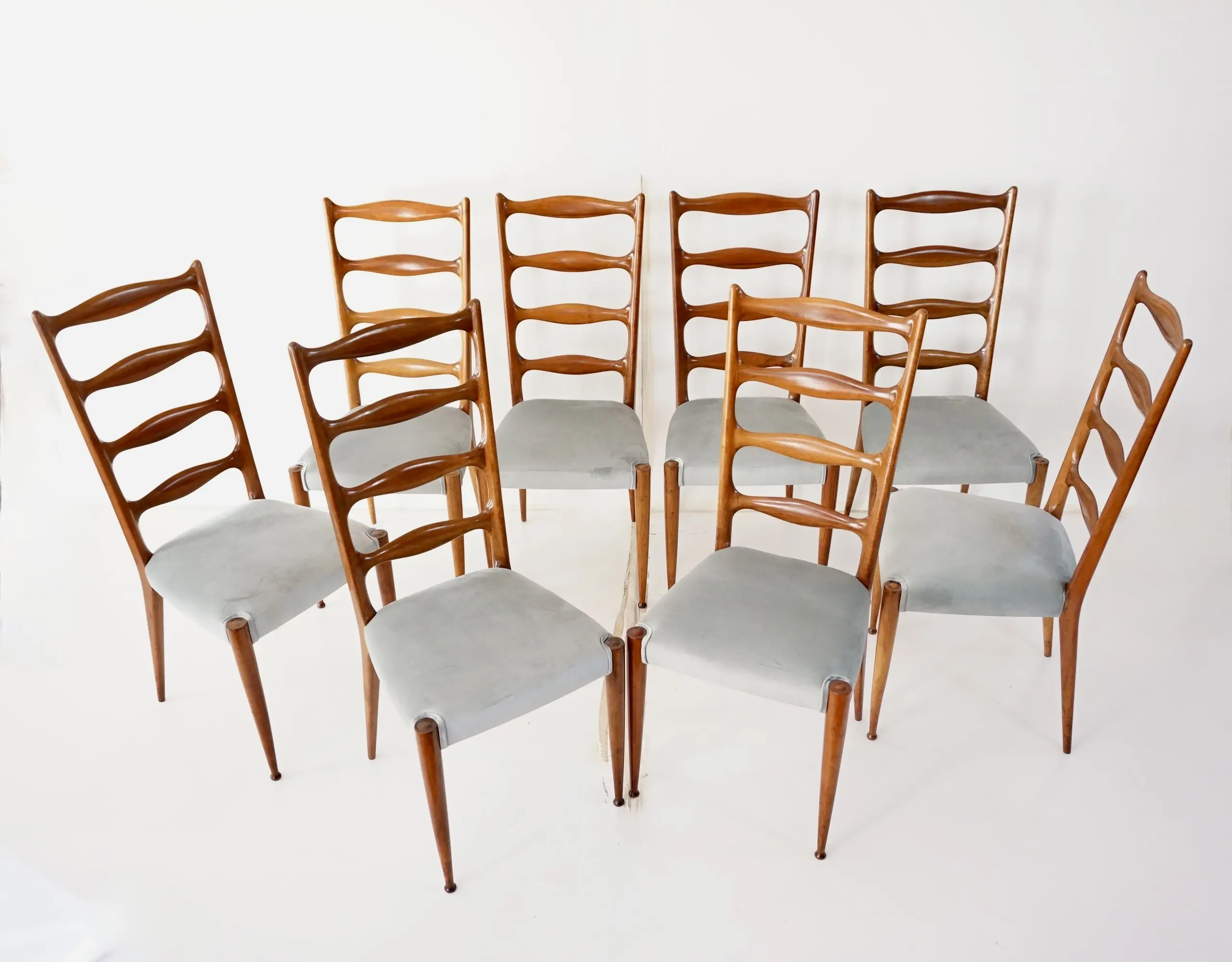 set of 8 Paolo Buffa fine high dining chairs, walnut and velvet ,  1950 — photo 5