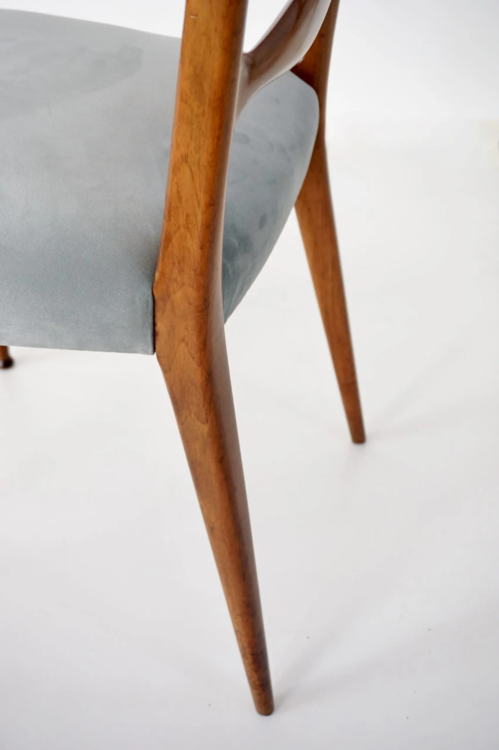 set of 8 Paolo Buffa fine high dining chairs, walnut and velvet ,  1950 — photo 12