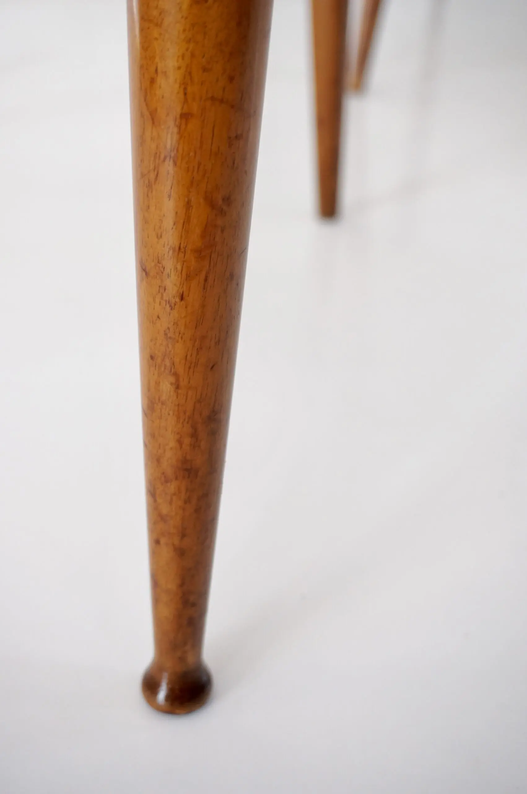 set of 8 Paolo Buffa fine high dining chairs, walnut and velvet ,  1950 — photo 10