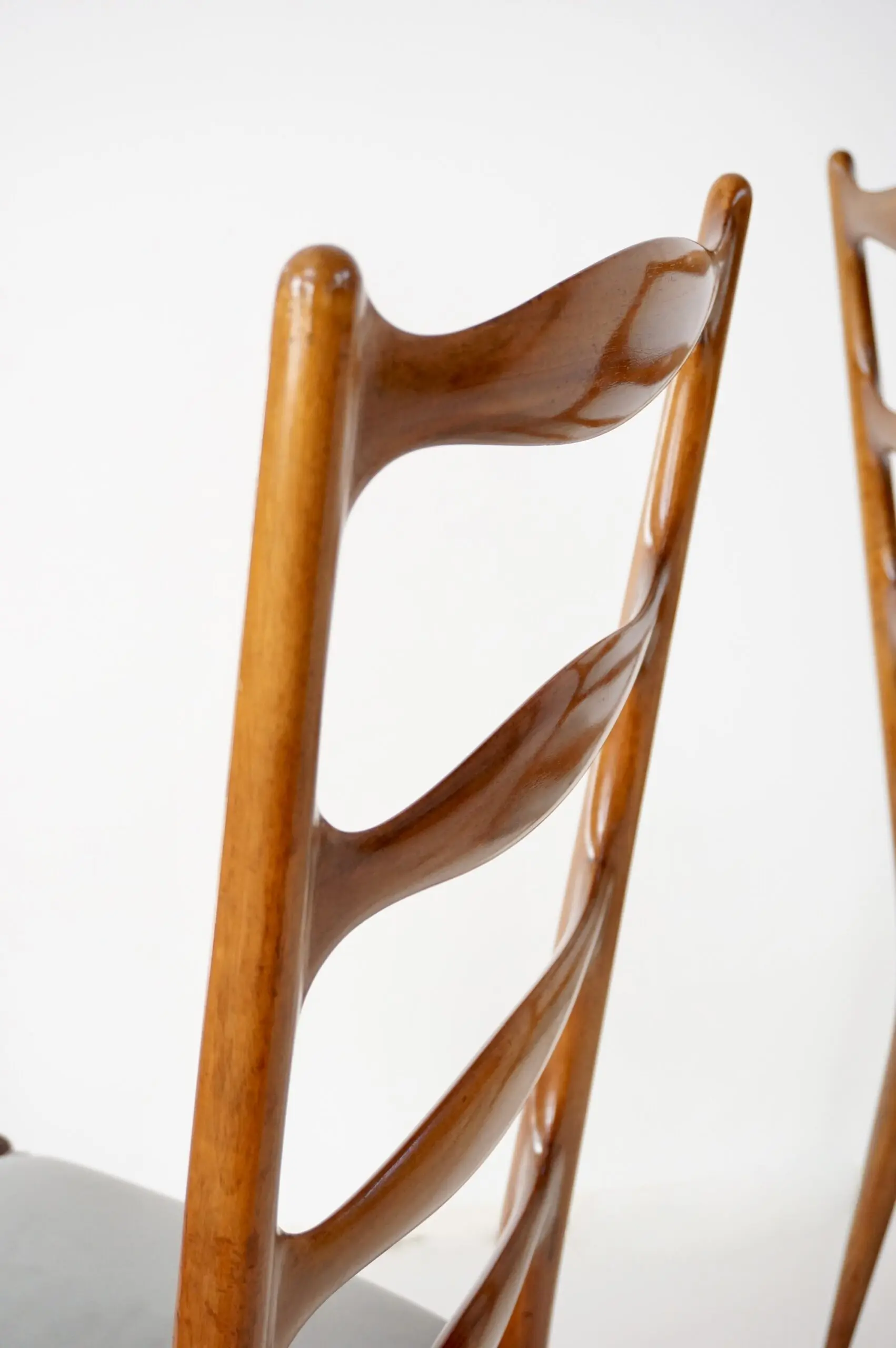 set of 8 Paolo Buffa fine high dining chairs, walnut and velvet ,  1950 — photo 8