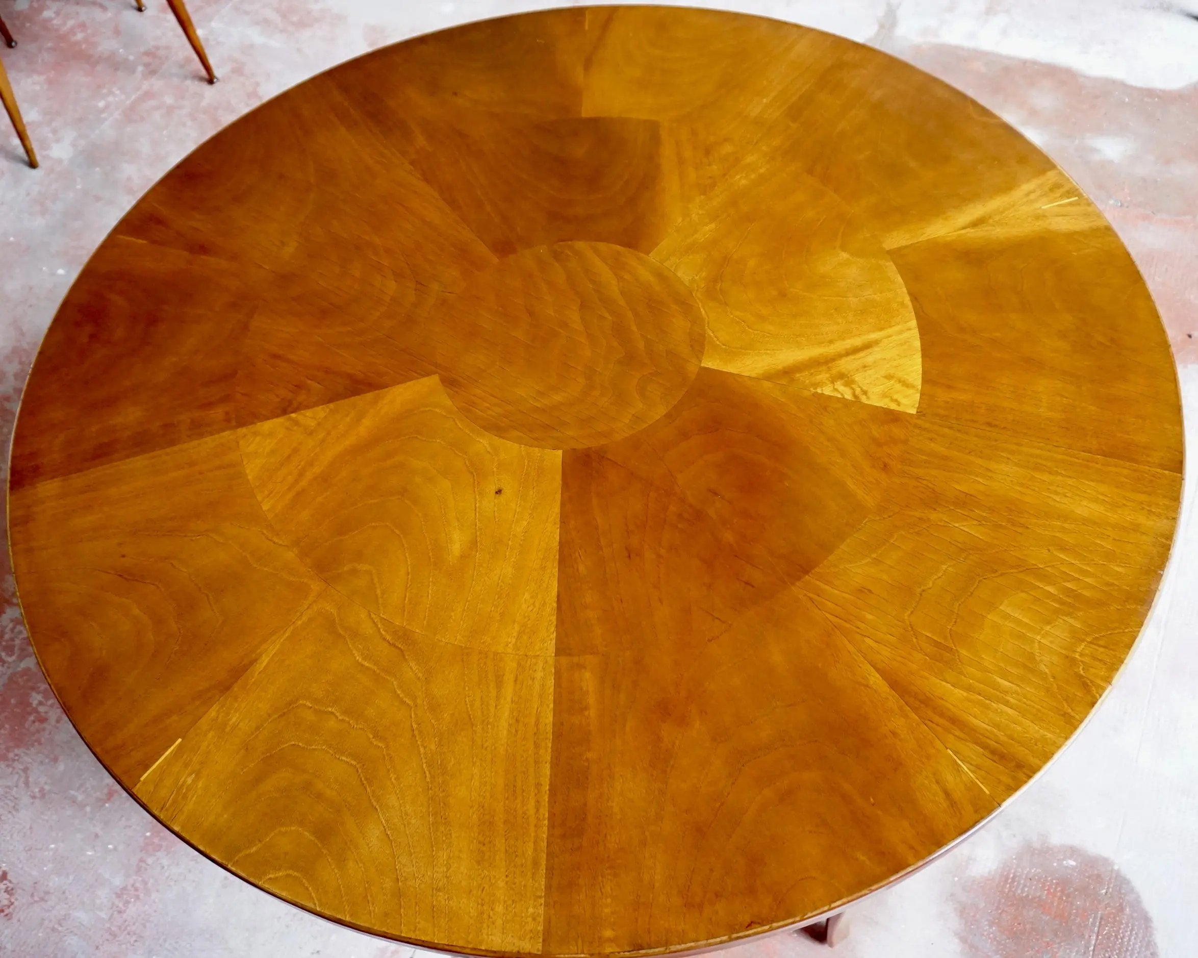 Paolo Buffa round center or game table, walnut, five hidden drawers, 1950 — photo 11