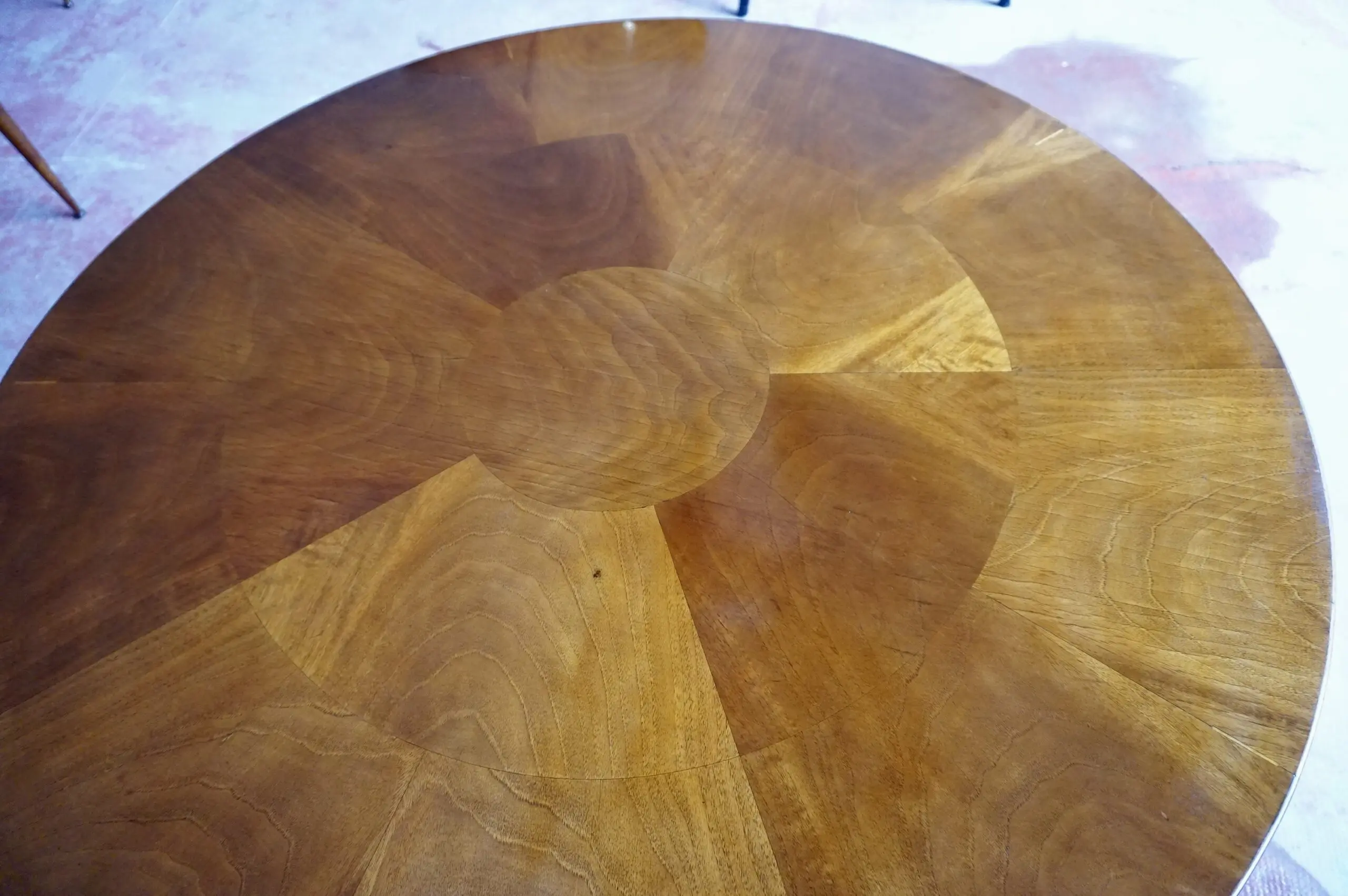 Paolo Buffa round center or game table, walnut, five hidden drawers, 1950 — photo 12