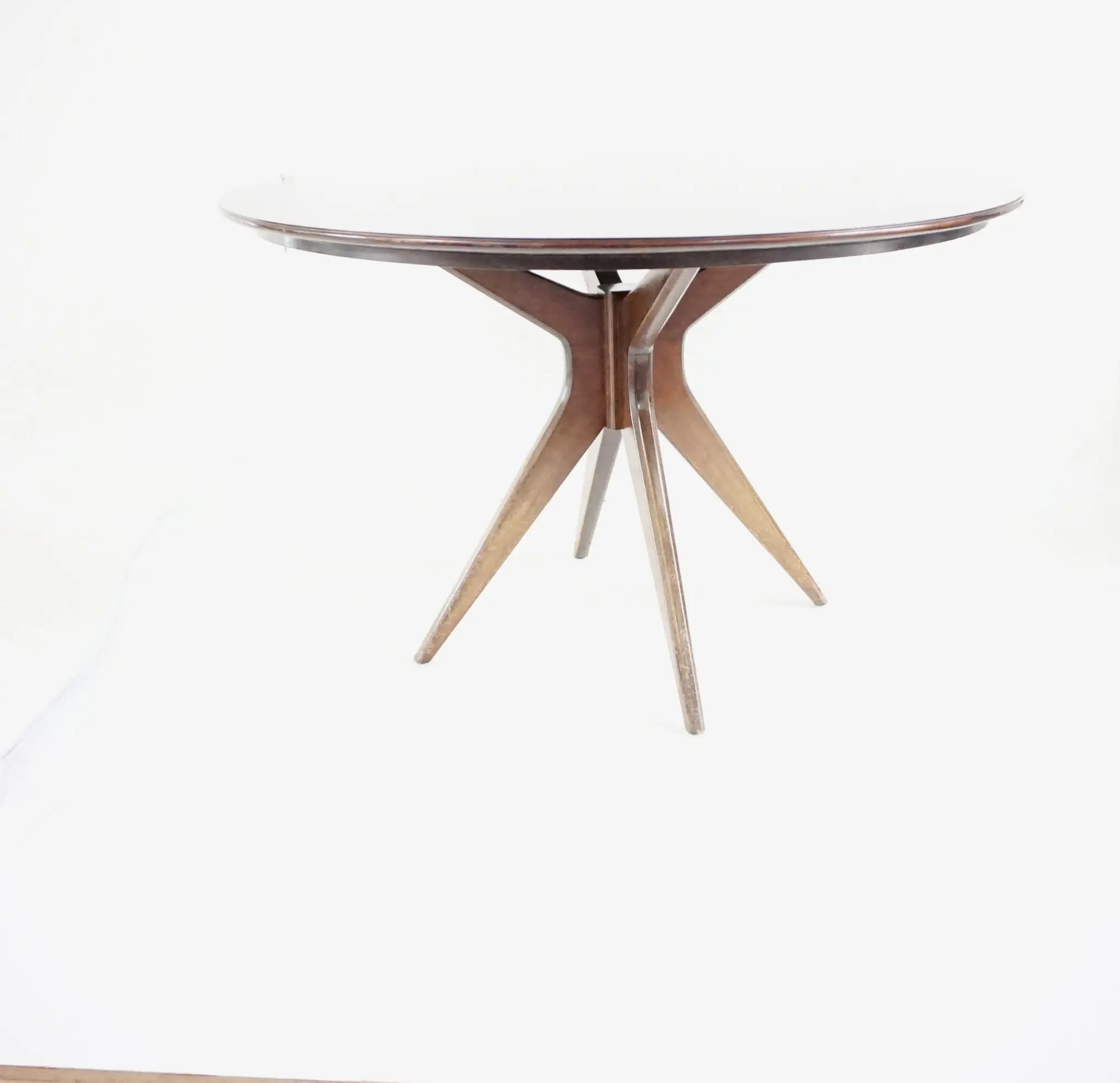 Osvaldo Borsani round dining table, walnut, four feet, circa 1951 — image 2