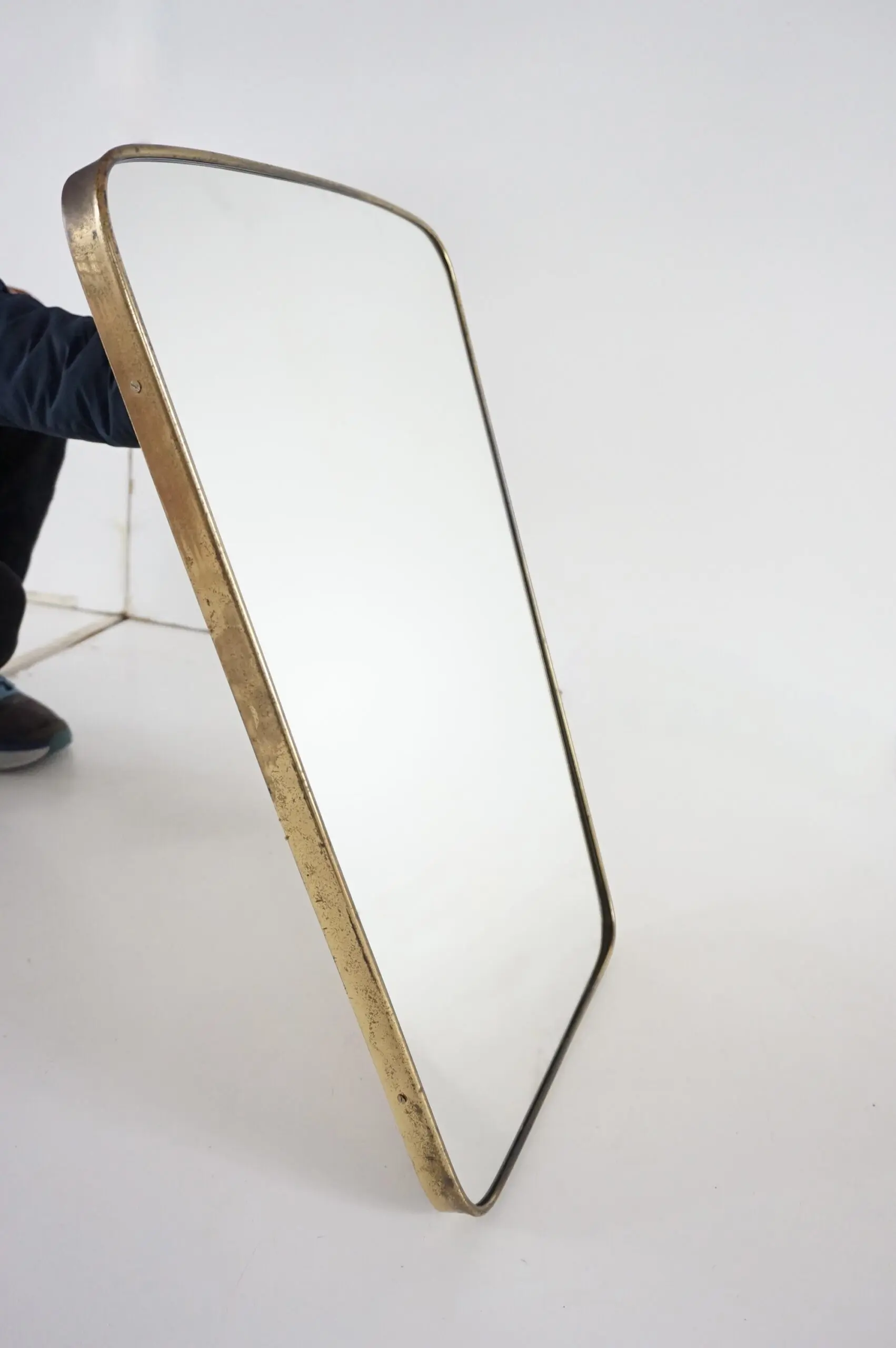 attr. Gio Ponti by Fontana Arte brass wall mirror, Hotel Bristol, 1950 — photo 9