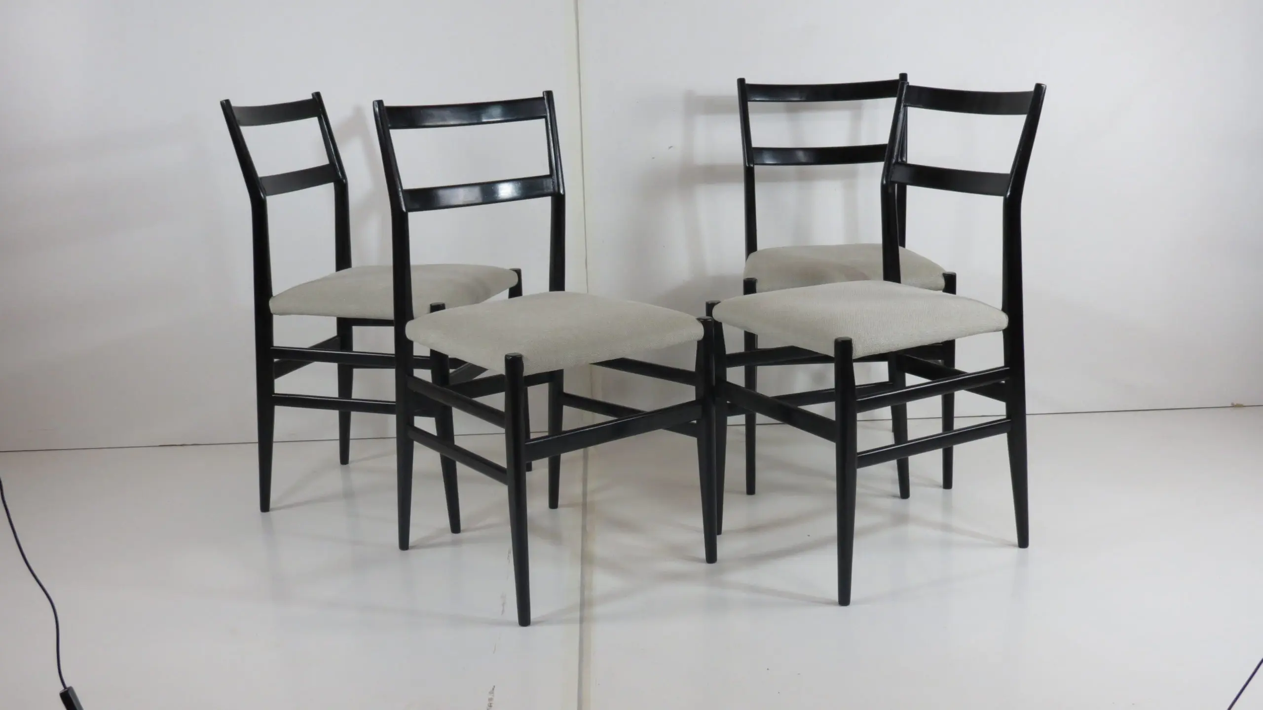 Set of Four Gio Ponti Black Laquered "Leggera" Chairs 646 by Cassina, 1952 — image 2