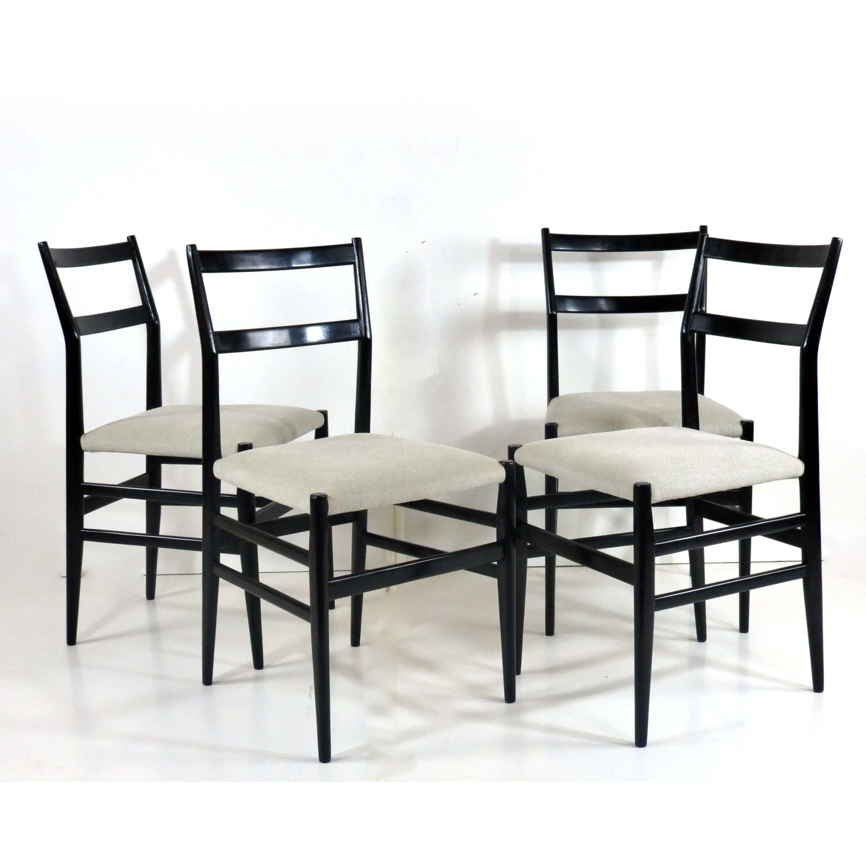 Set of Four Gio Ponti Black Laquered "Leggera" Chairs 646 by Cassina, 1952 — Gio Ponti