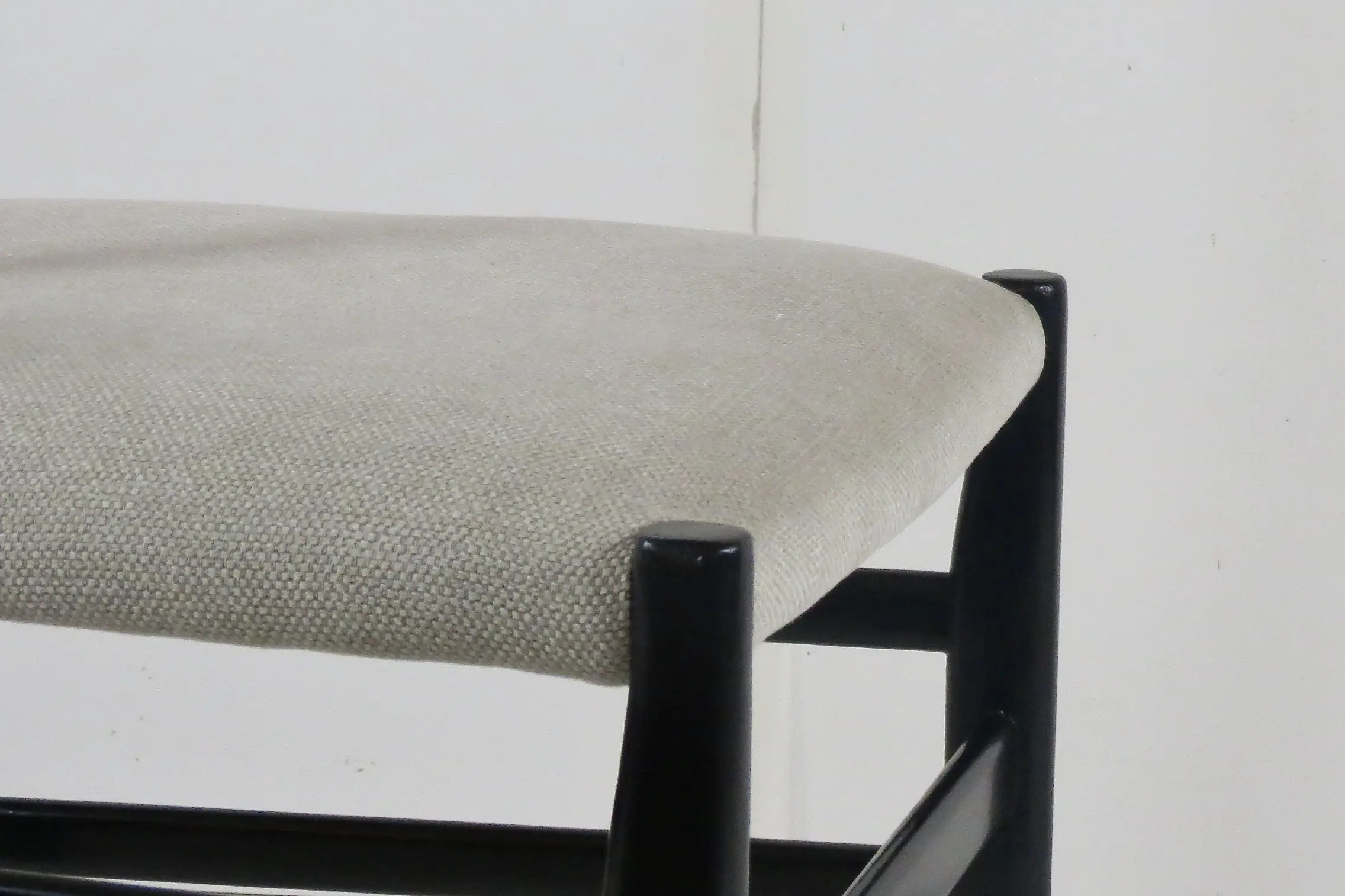 Set of Four Gio Ponti Black Laquered "Leggera" Chairs 646 by Cassina, 1952 — photo 13