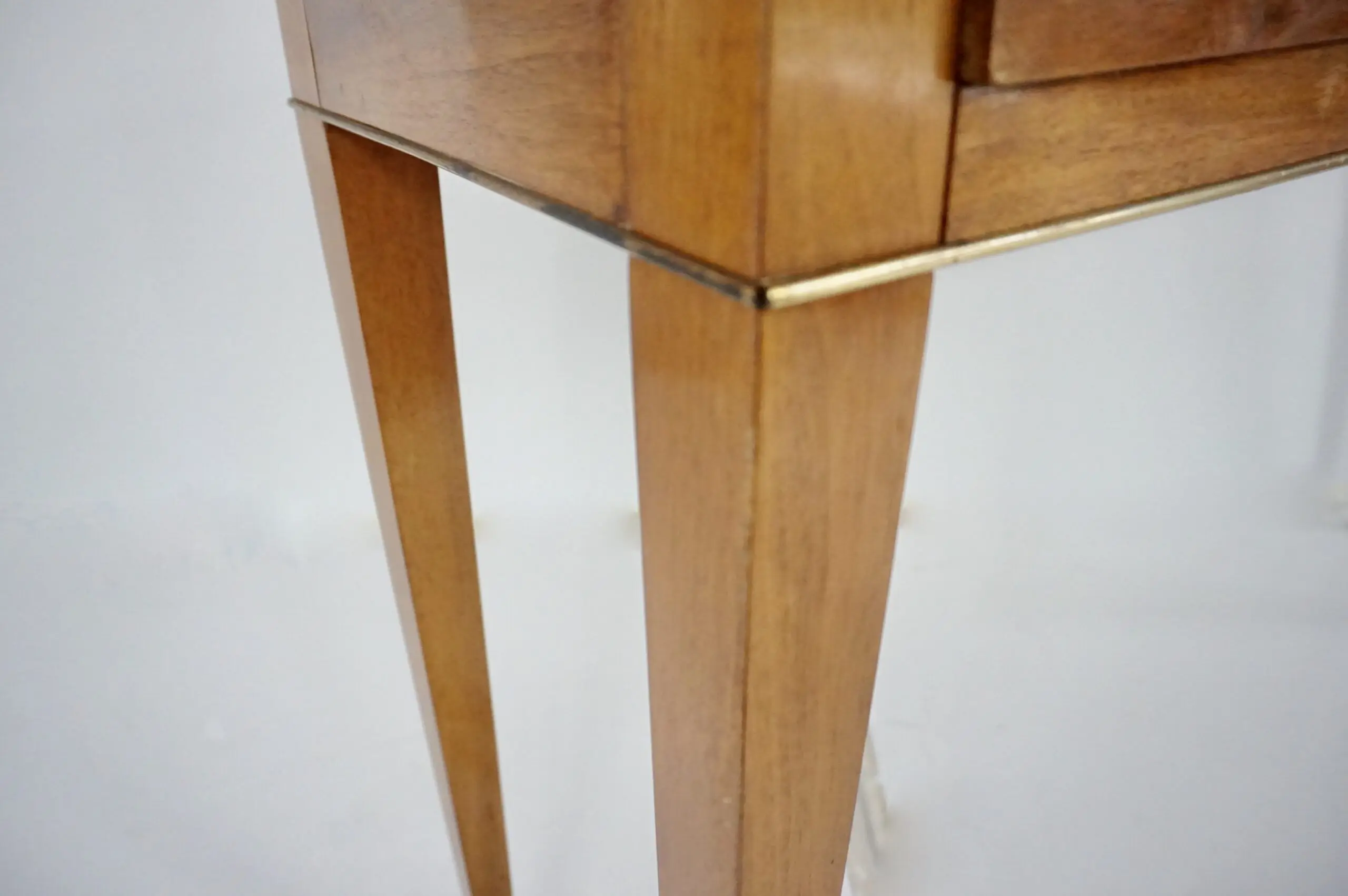 Fine Gio Ponti large unique console table, four drawers, cherrywood, brass, 1955 — photo 16