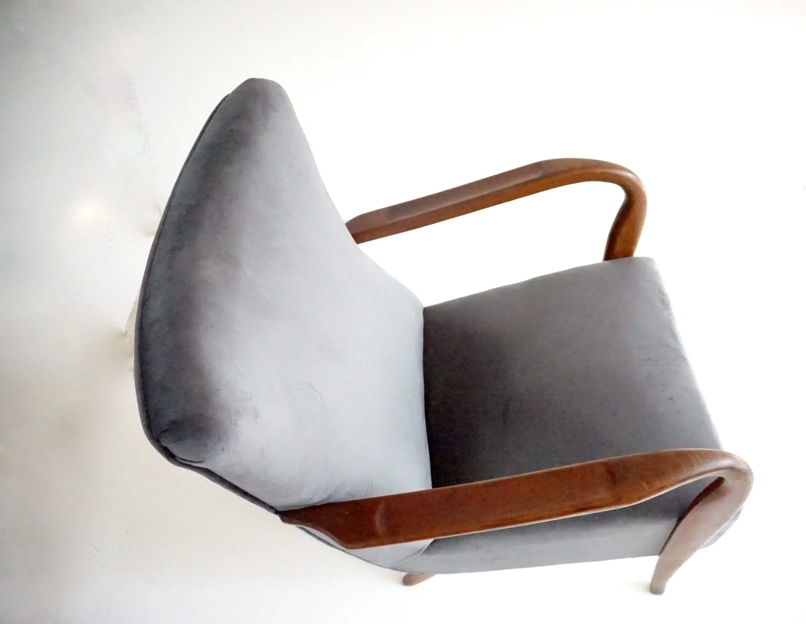 pair of wood and grey velvet armchairs mod. 401 from Cassina, Meda, 1940 — photo 18