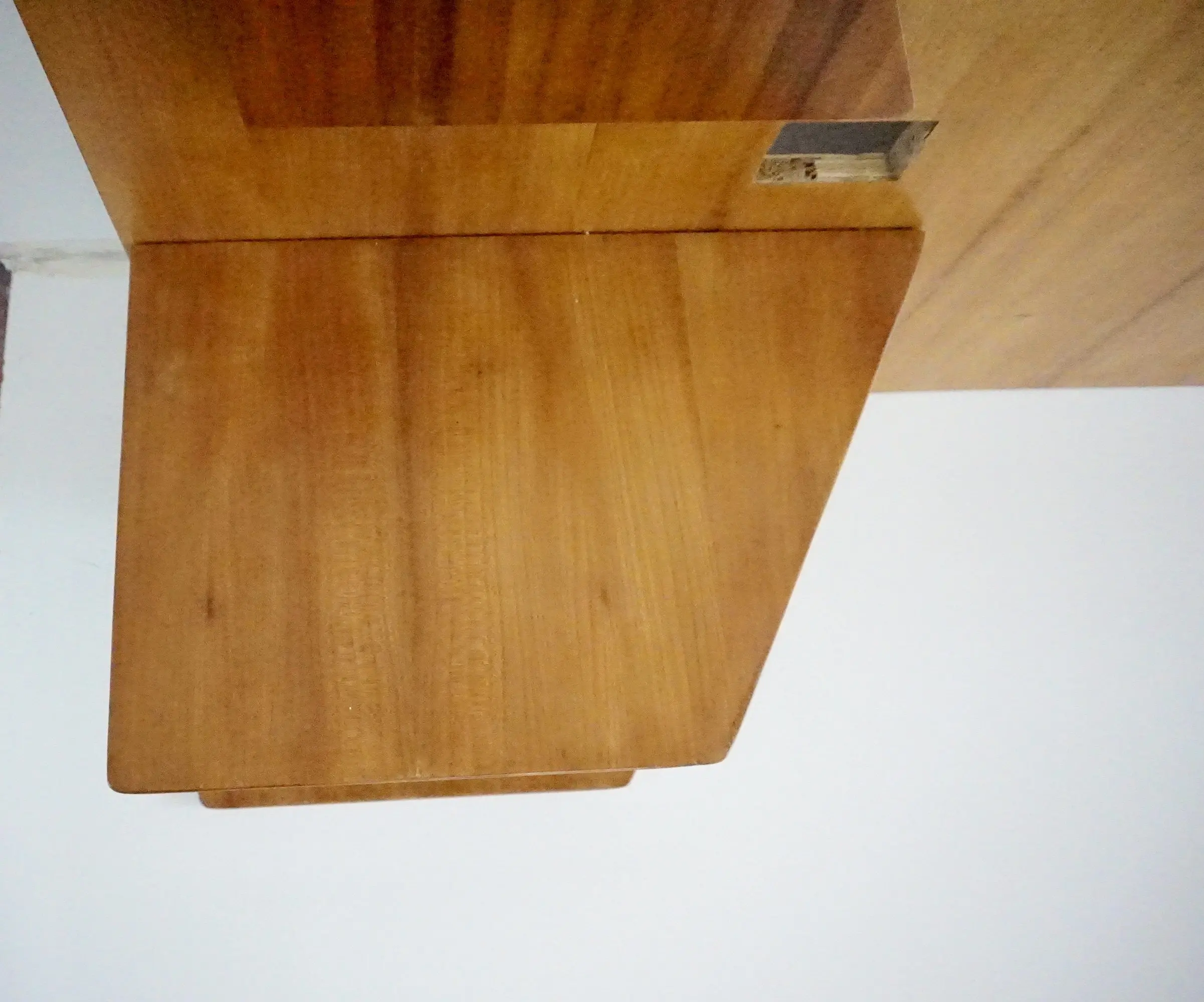 Gio Ponti pair of rare elm wood Headboards fitted bedside tables, Hotel Royal, 1955 — photo 14