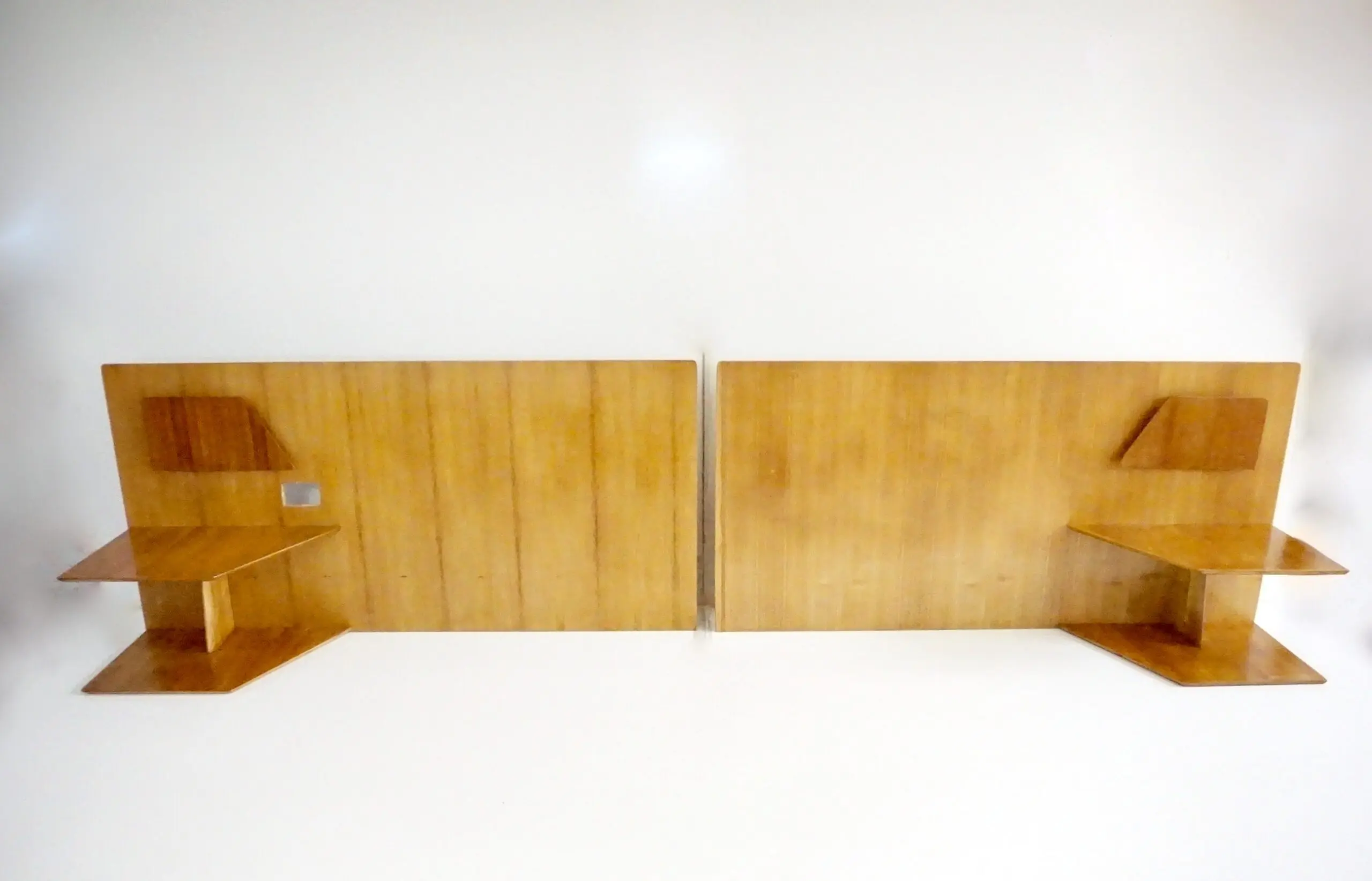 Gio Ponti pair of rare elm wood Headboards fitted bedside tables, Hotel Royal, 1955 — Gio Ponti
