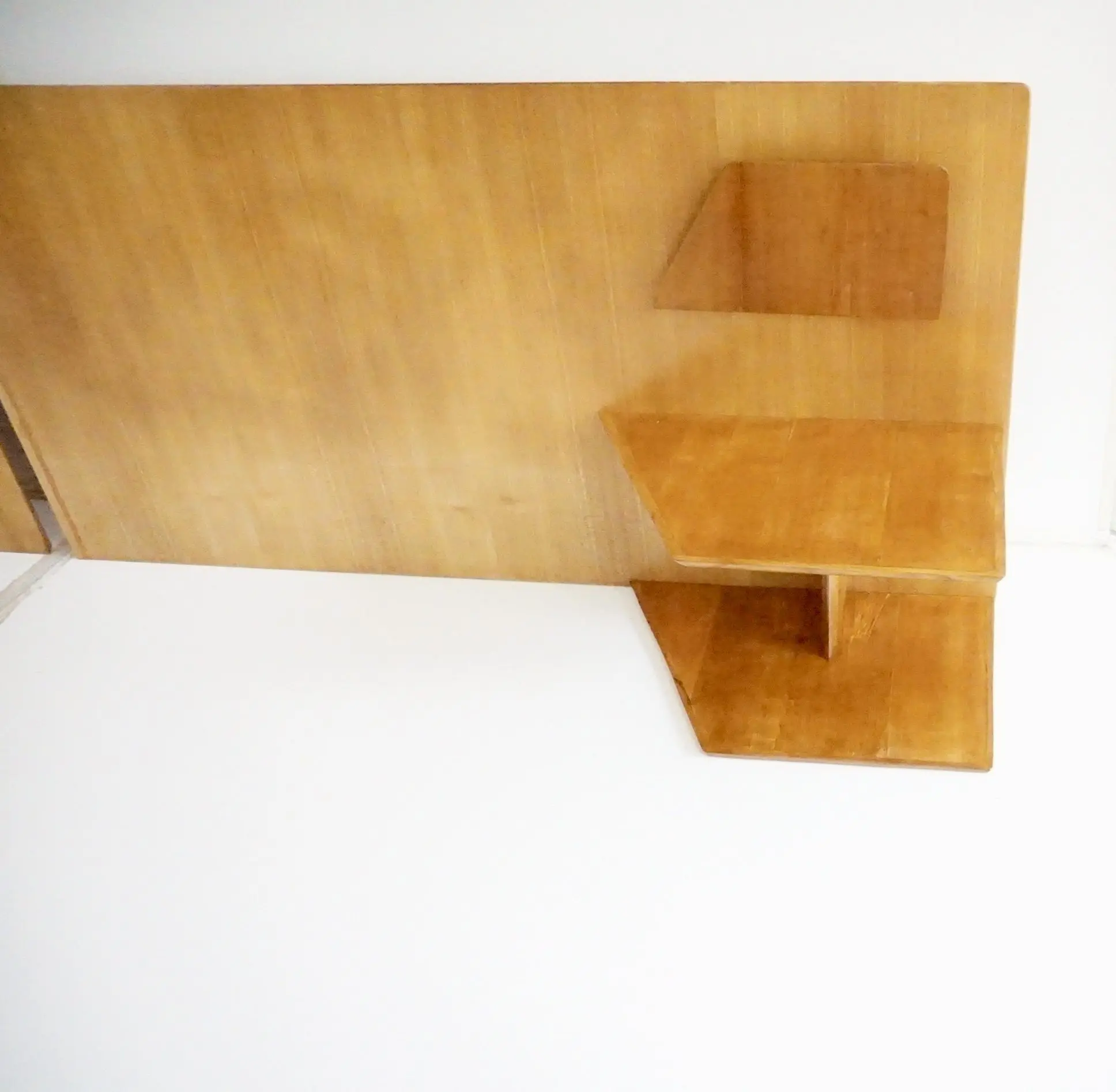 Gio Ponti pair of rare elm wood Headboards fitted bedside tables, Hotel Royal, 1955 — photo 6