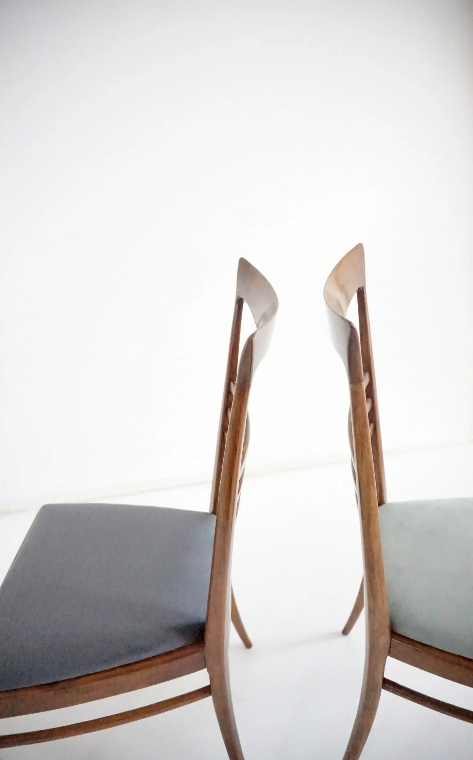 fine set of 6 Melchiorre Bega walnut  and velvet high back dining chairs, 1950 — photo 9