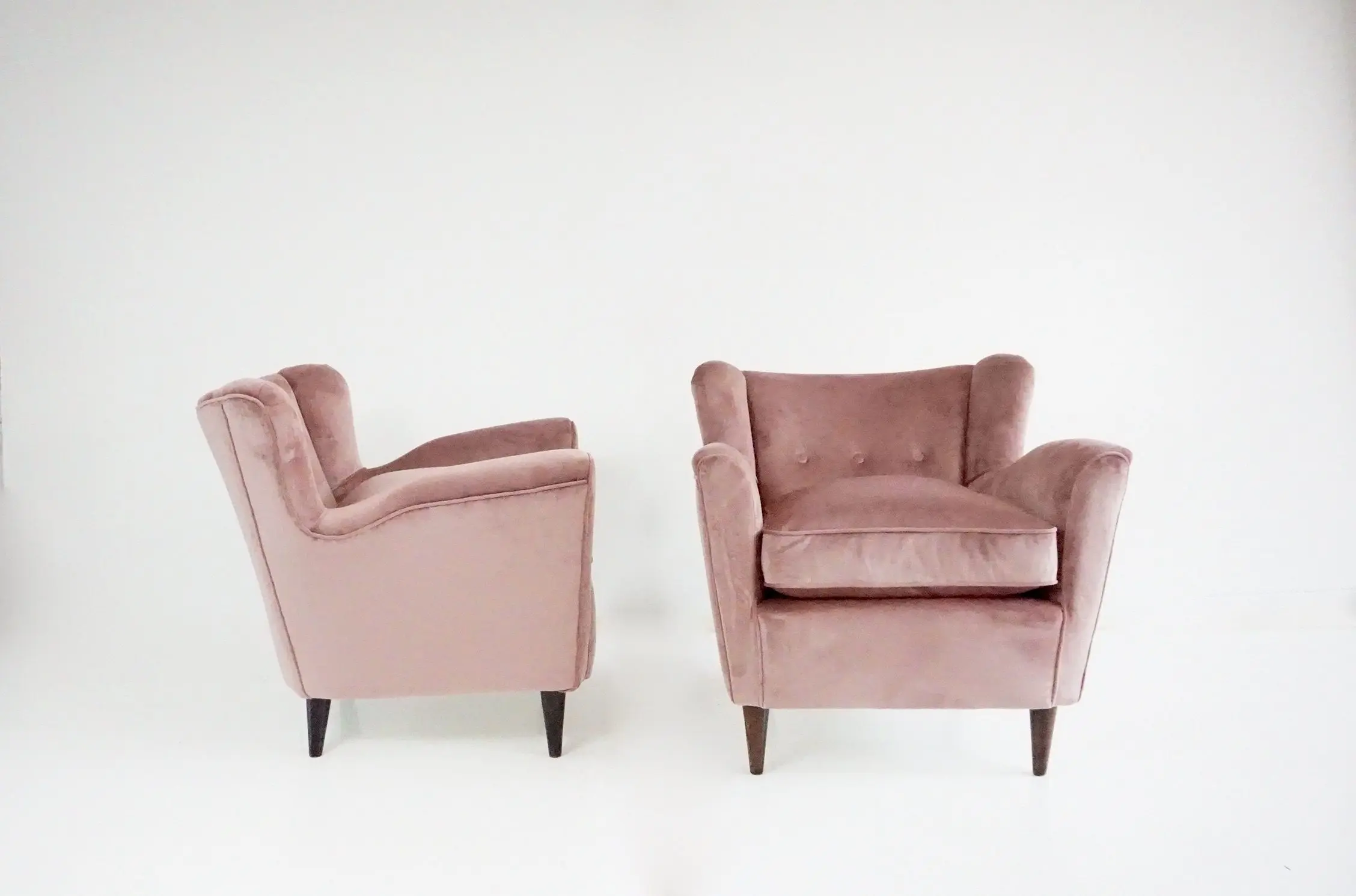 pair of fine Maurizio Tempestini old rose  velvet armchairs, Florence, 1938 — photo 4