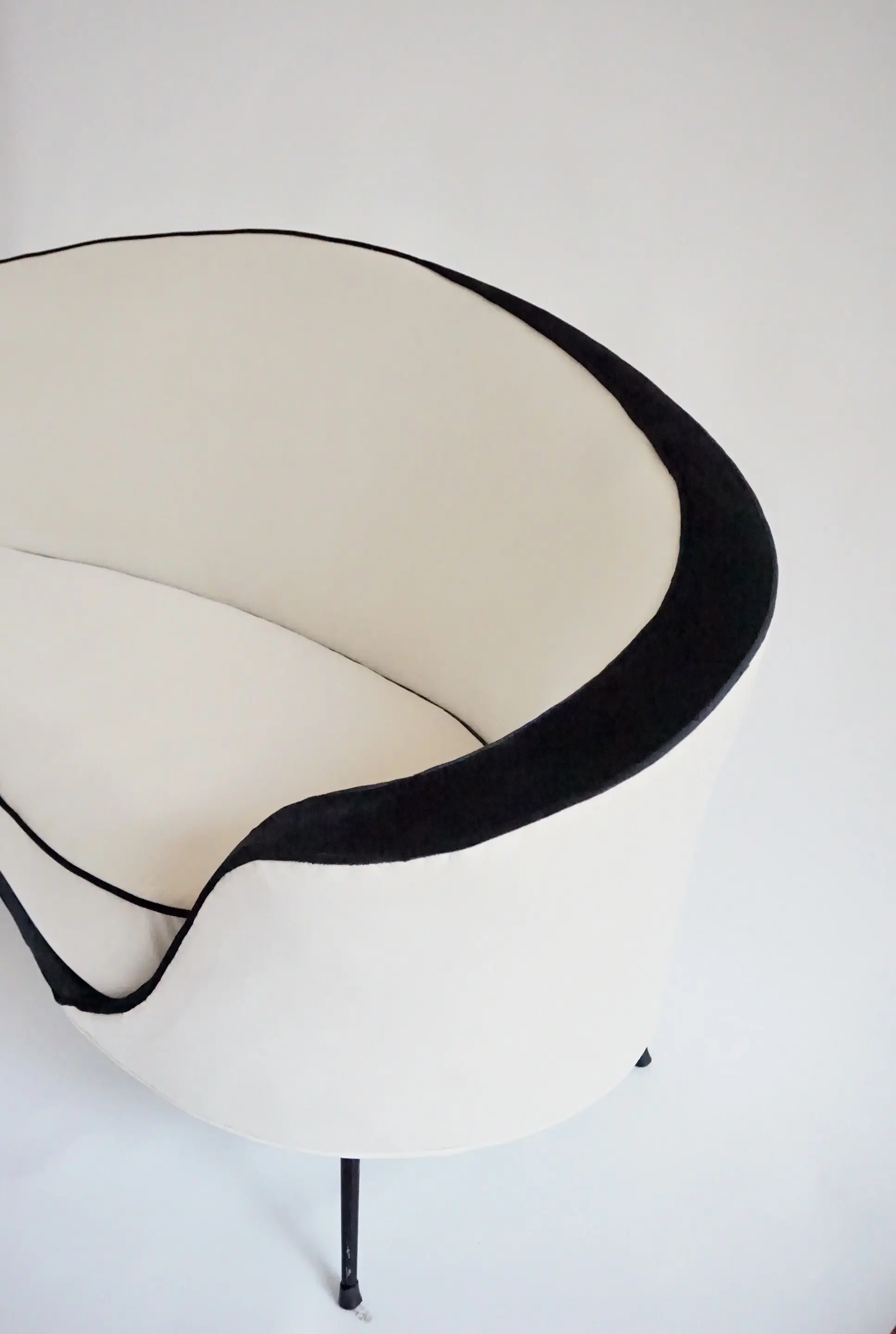 large Ico Parisi 812 three seat sofa, prototype, executed by A. Colombo 1953 — photo 17
