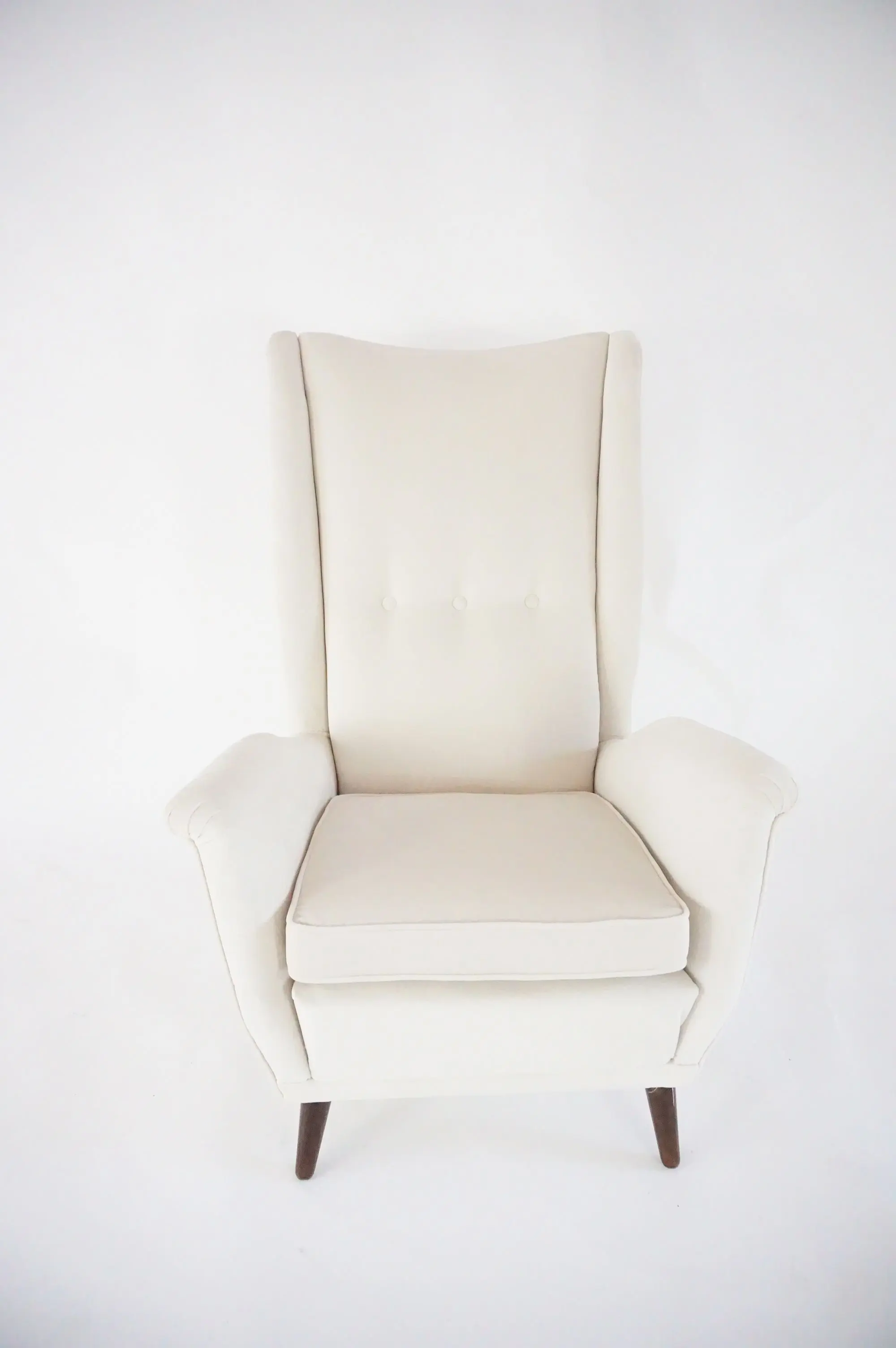 Gio Ponti ivory wingback armchair, model n. 512 by Cassina, 1950 — photo 14