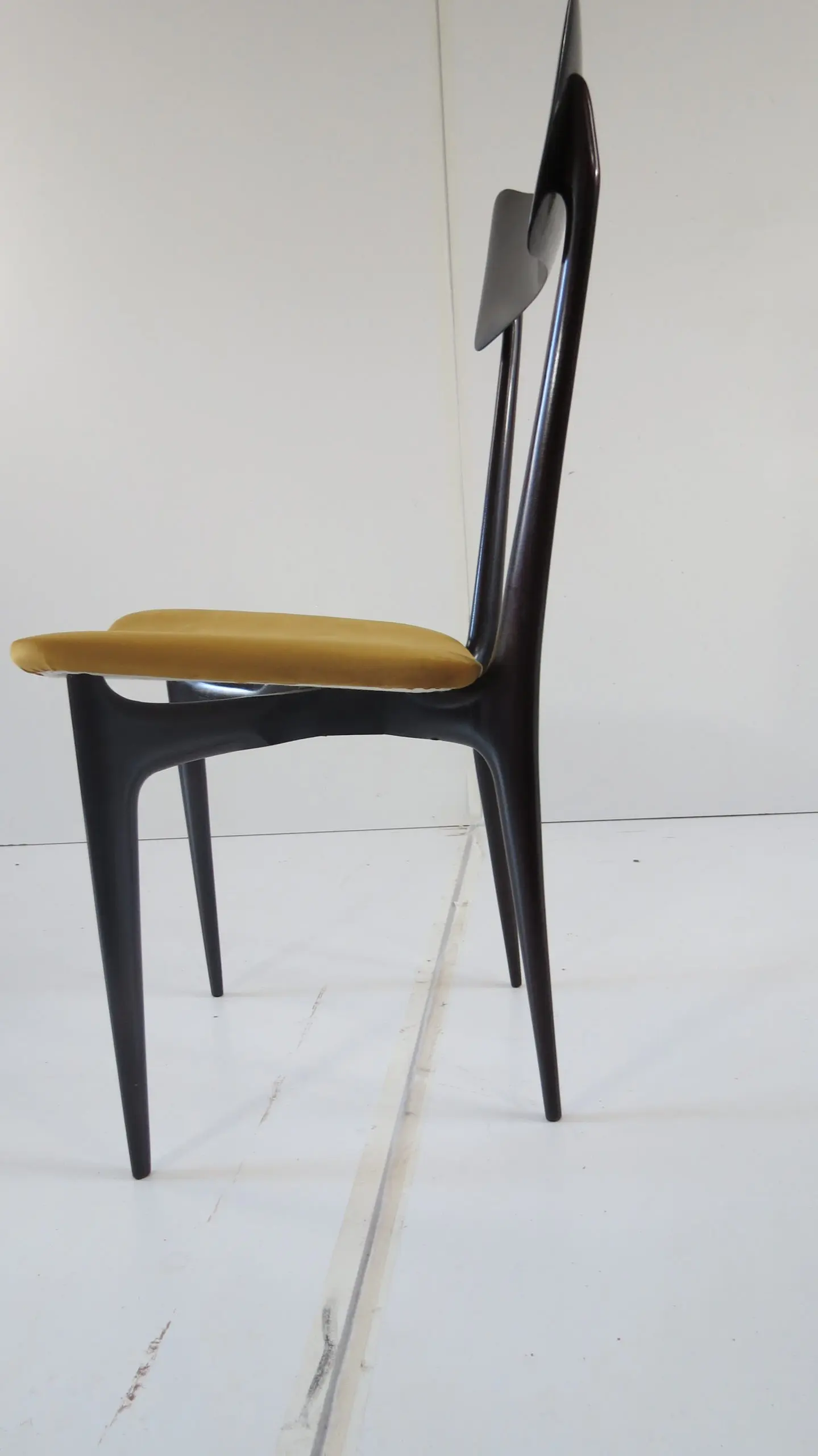 Set of Six Ico and Luisa Parisi Ebonized Dining Chairs by Ariberto Colombo, 1952 — photo 7