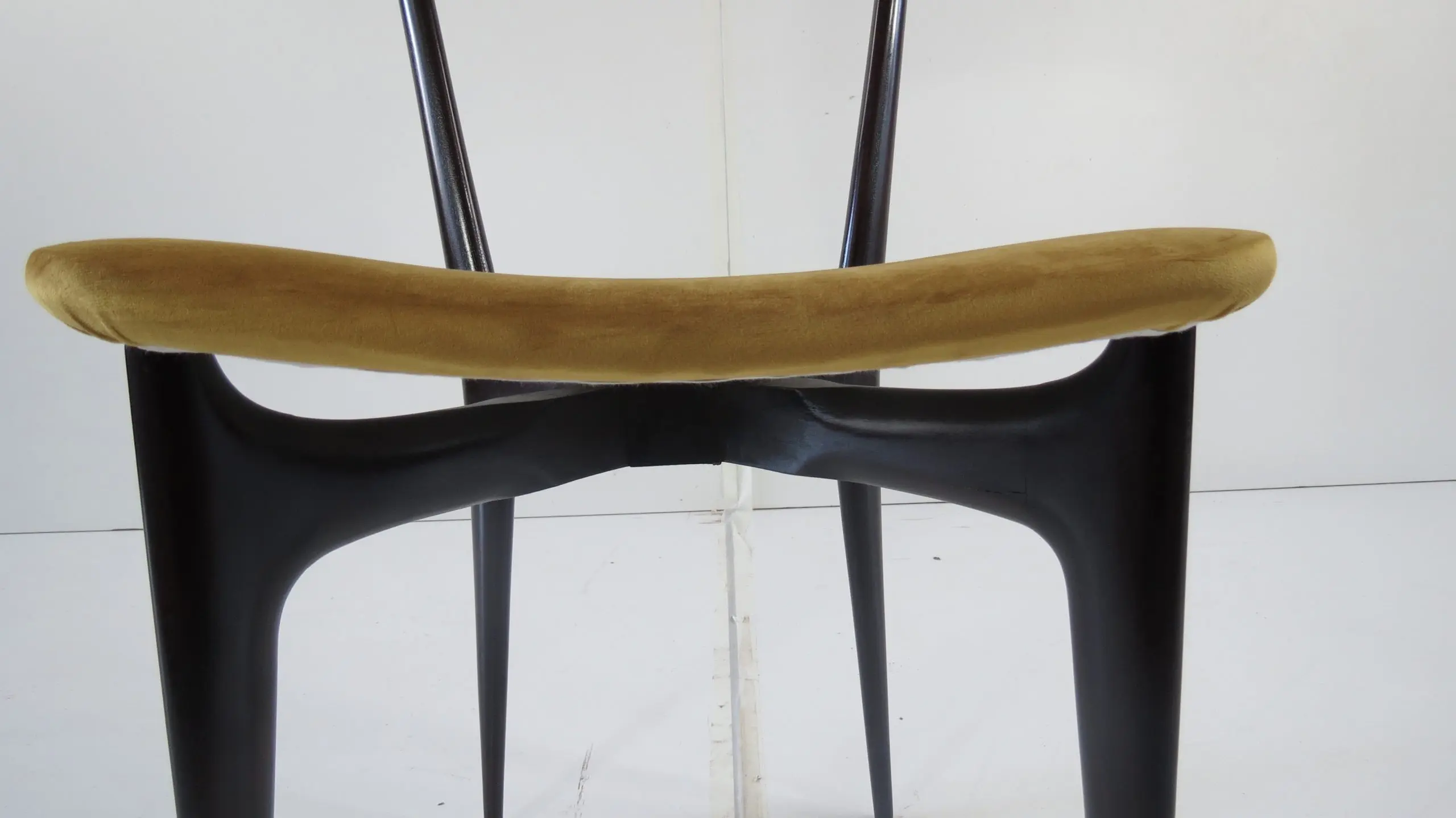 Set of Six Ico and Luisa Parisi Ebonized Dining Chairs by Ariberto Colombo, 1952 — photo 19