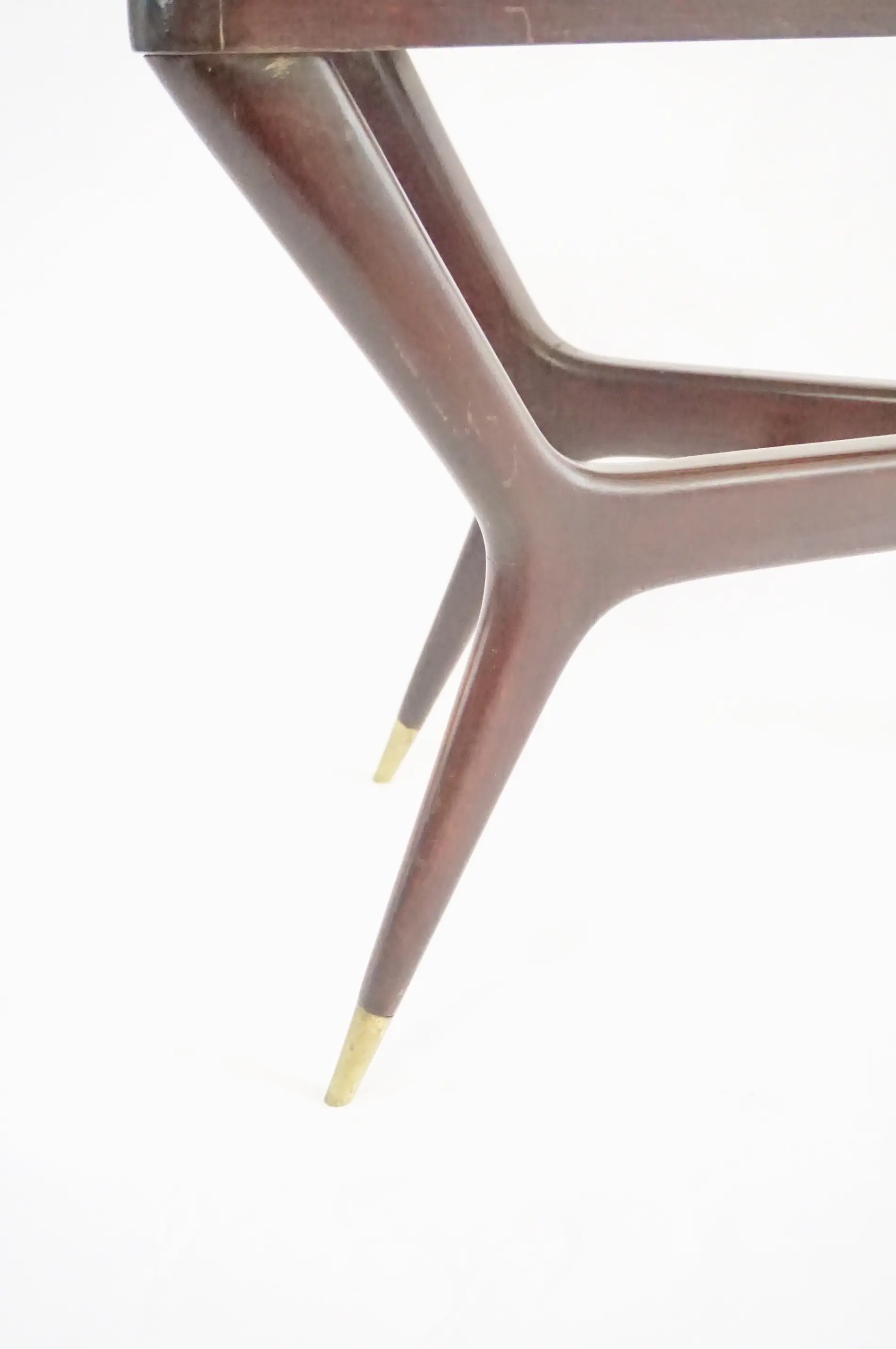 large Gio Ponti coffee table, walnut and Fontana arte thick glass, 1940 — photo 12