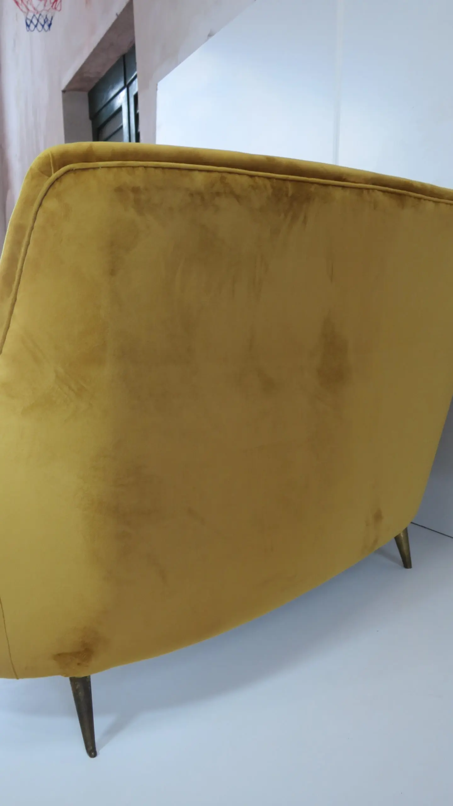 Rare Ico & Luisa Parisi Large Gold Yellow Velvet Curved Sofa by Isa, circa 1952 — photo 14