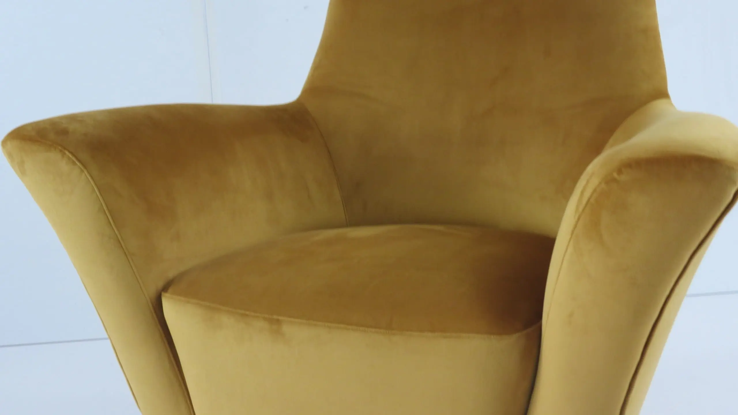 Pair of Rare Gold Ico & Luisa Parisi Armchairs by Isa, 1952 — photo 11