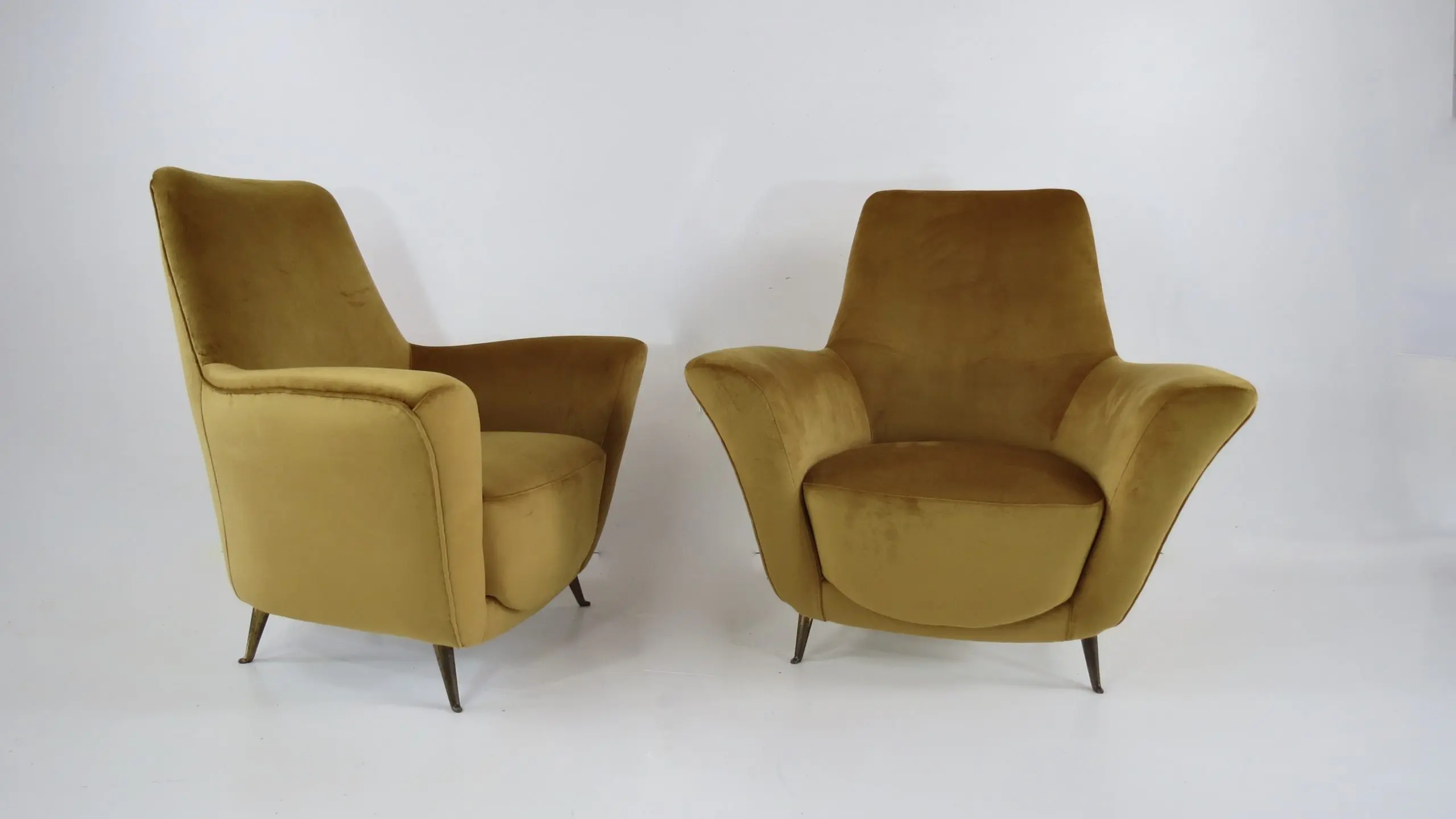 Pair of Rare Gold Ico & Luisa Parisi Armchairs by Isa, 1952 — photo 21