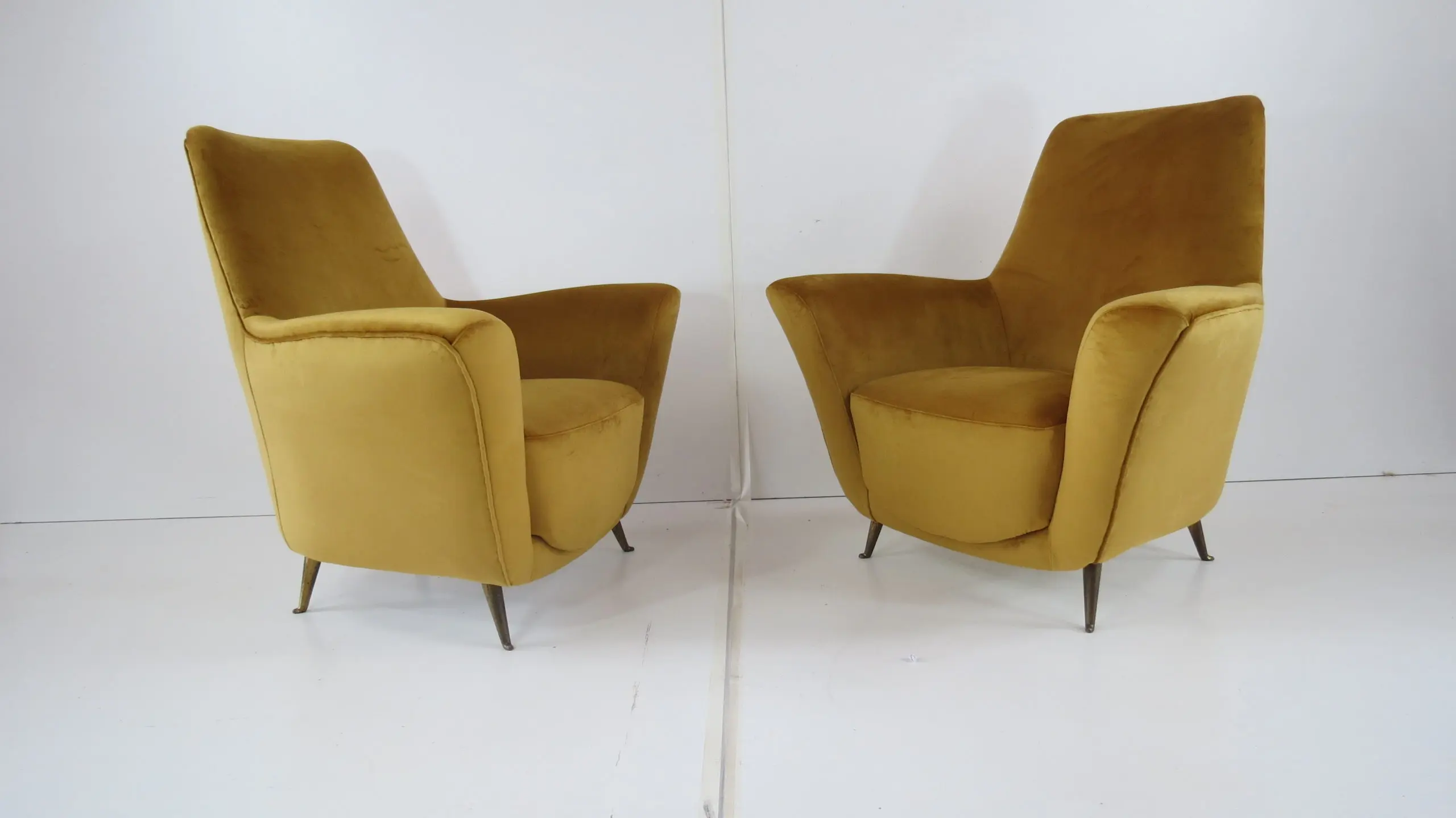 Pair of Rare Gold Ico & Luisa Parisi Armchairs by Isa, 1952 — image 2