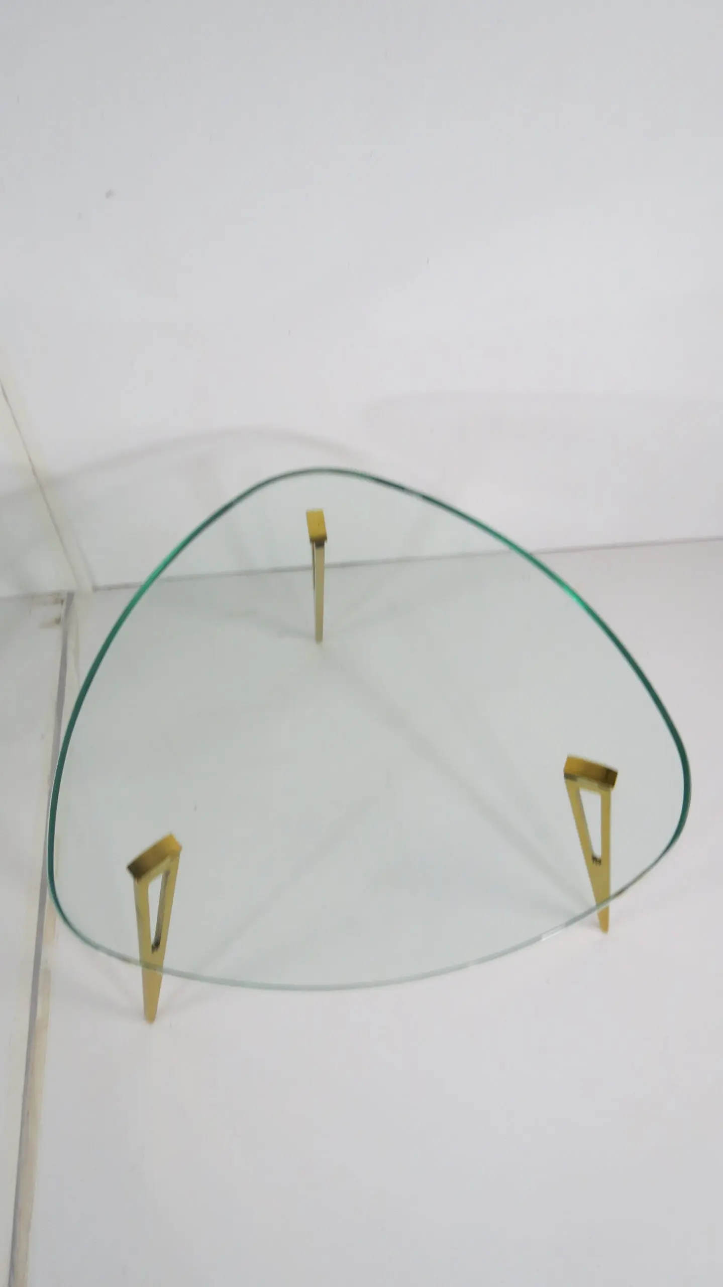 Pair of Rare Glass and Bronze Side Tables Three Feet,Fontana Arte,1950 — photo 17
