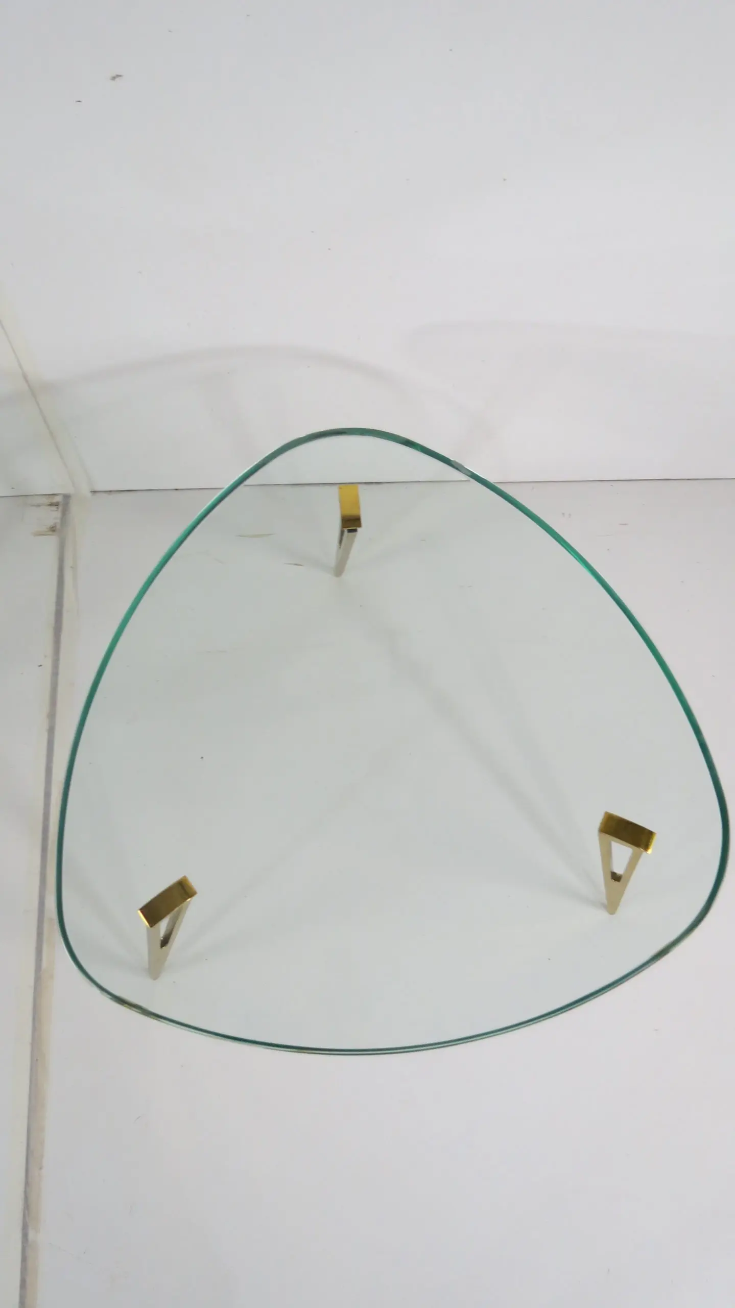 Pair of Rare Glass and Bronze Side Tables Three Feet,Fontana Arte,1950 — photo 18