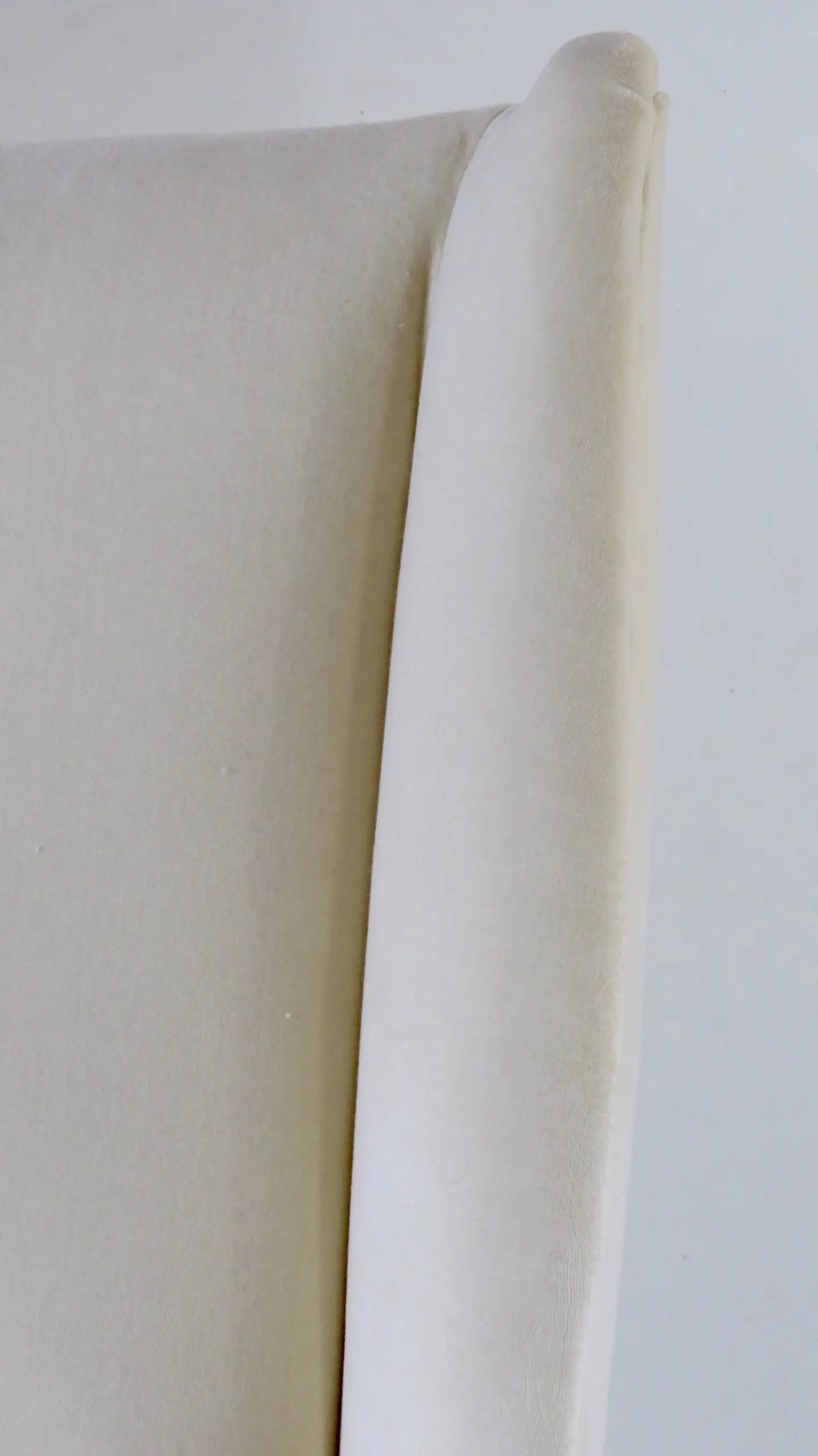 Gio Ponti Ivory Wingback Armchair N. 512, circa 1950 — photo 16
