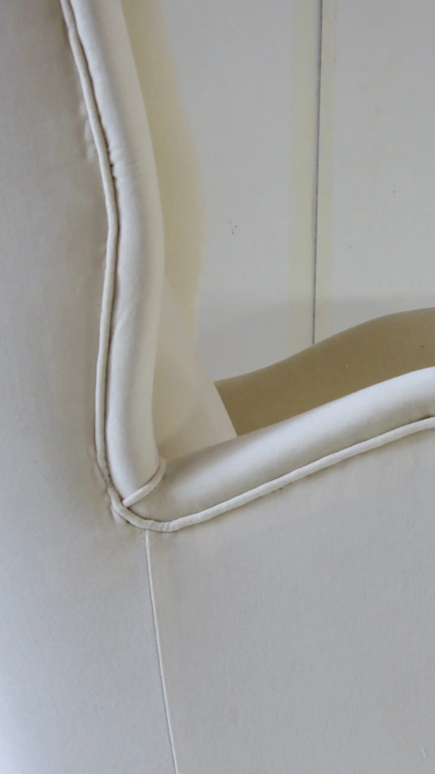 Gio Ponti Ivory Wingback Armchair N. 512, circa 1950 — photo 8
