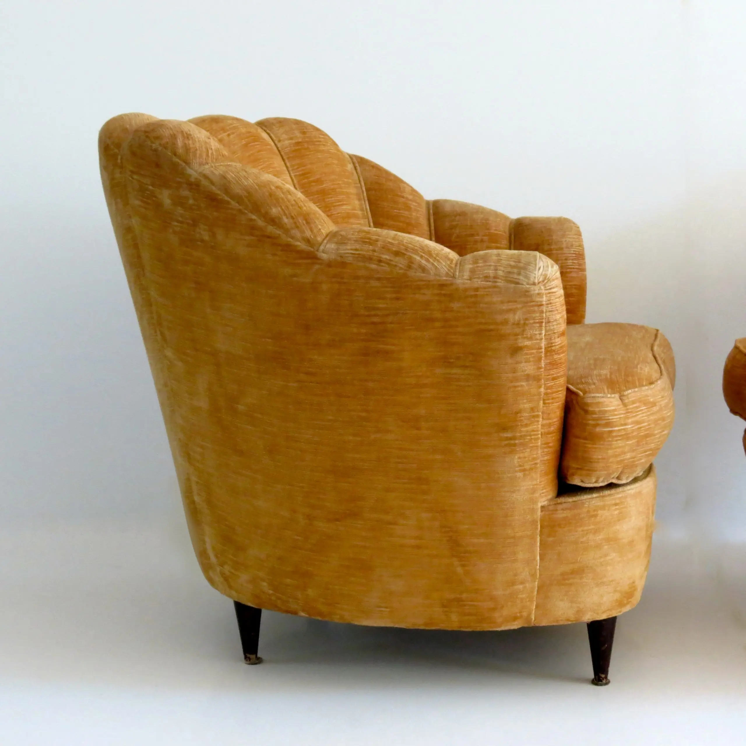 Pair of Large Armchairs Attributed to Guglielmo Ulrich, 1950 — photo 5