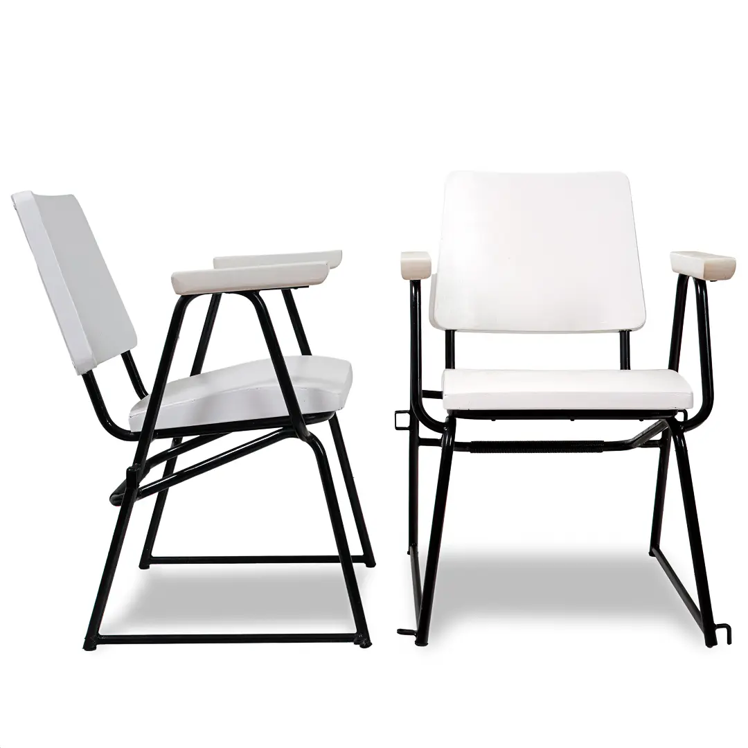 Set of 12 Attr. Studio BBPR Armchairs Withe Laquered Wood Torino 1945 — photo 5