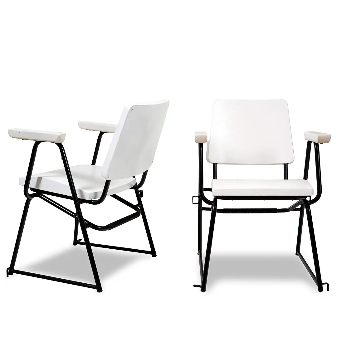 Set of 12 Attr. Studio BBPR Armchairs Withe Laquered Wood Torino 1945 — photo 6