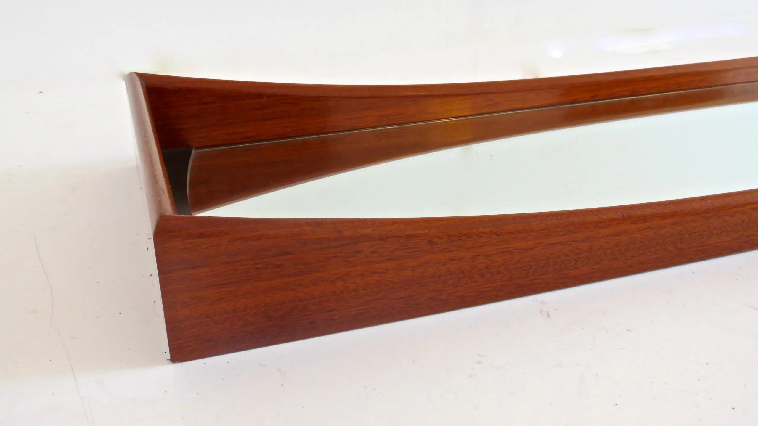 Pair of Walnut Ico Parisi Curved Wall Mirrors, 1950 — photo 16