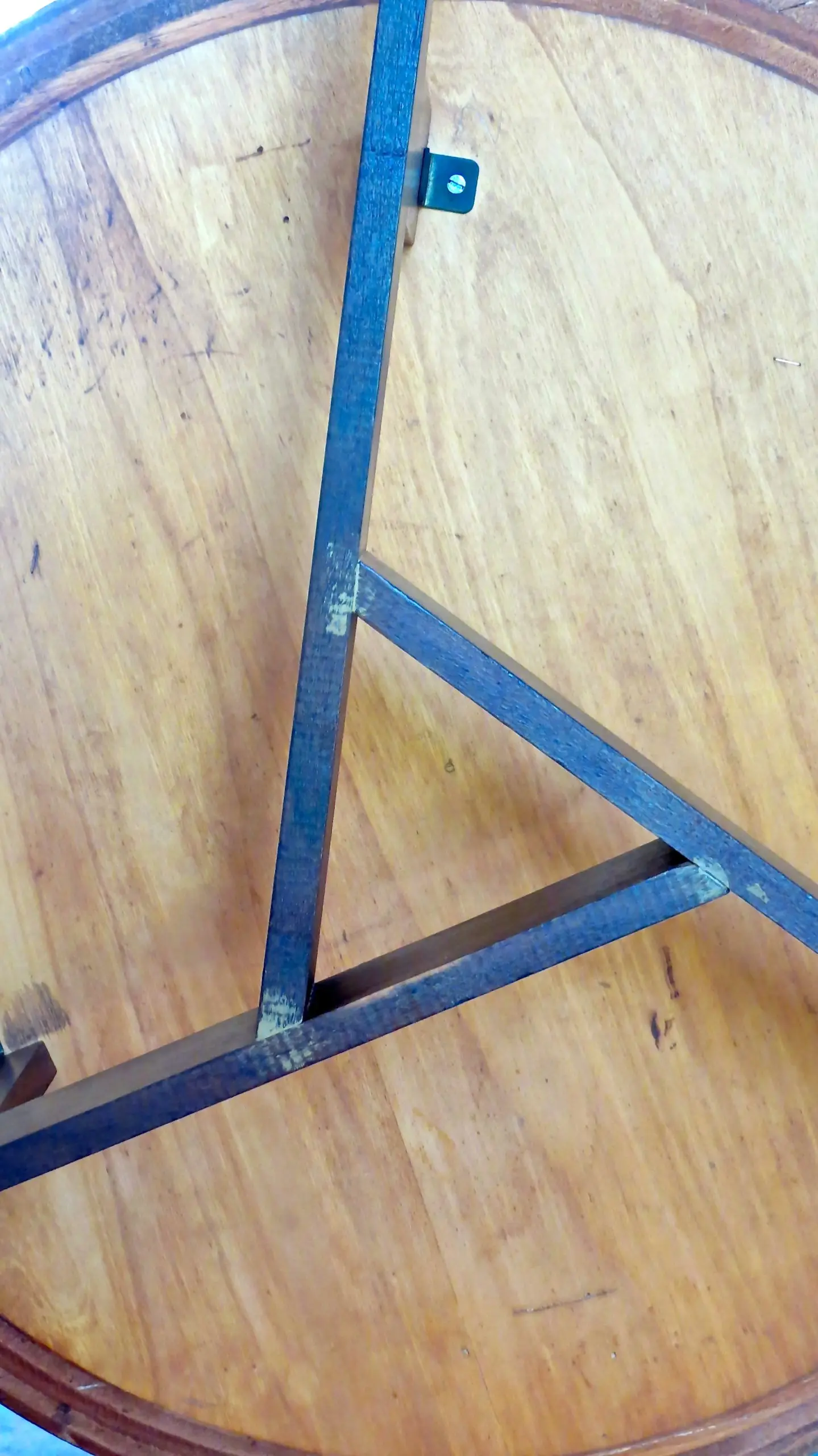 Round Walnut Three Feet Italian Coffee Table, circa 1950 — photo 13