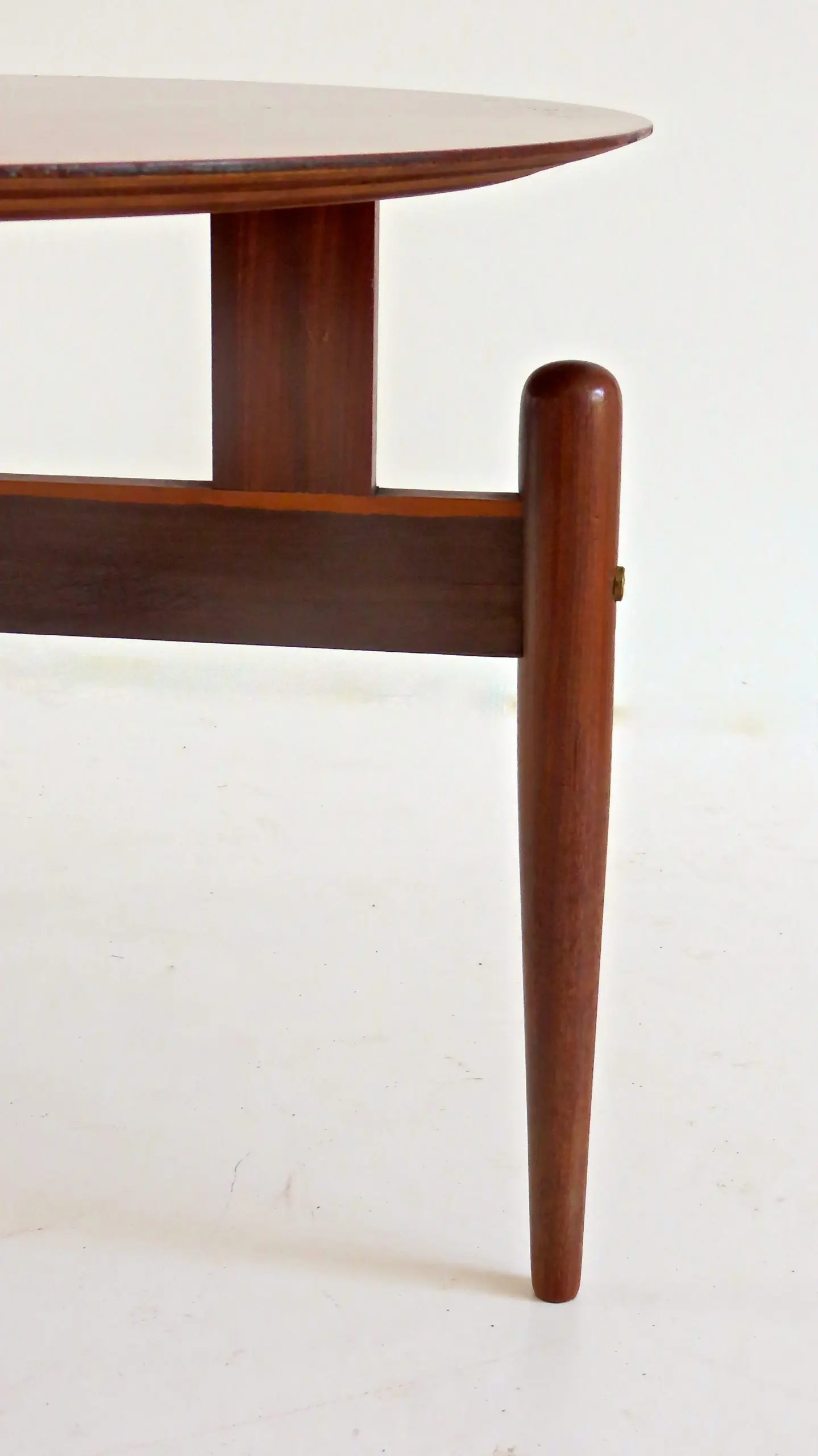 Round Walnut Three Feet Italian Coffee Table, circa 1950 — photo 5