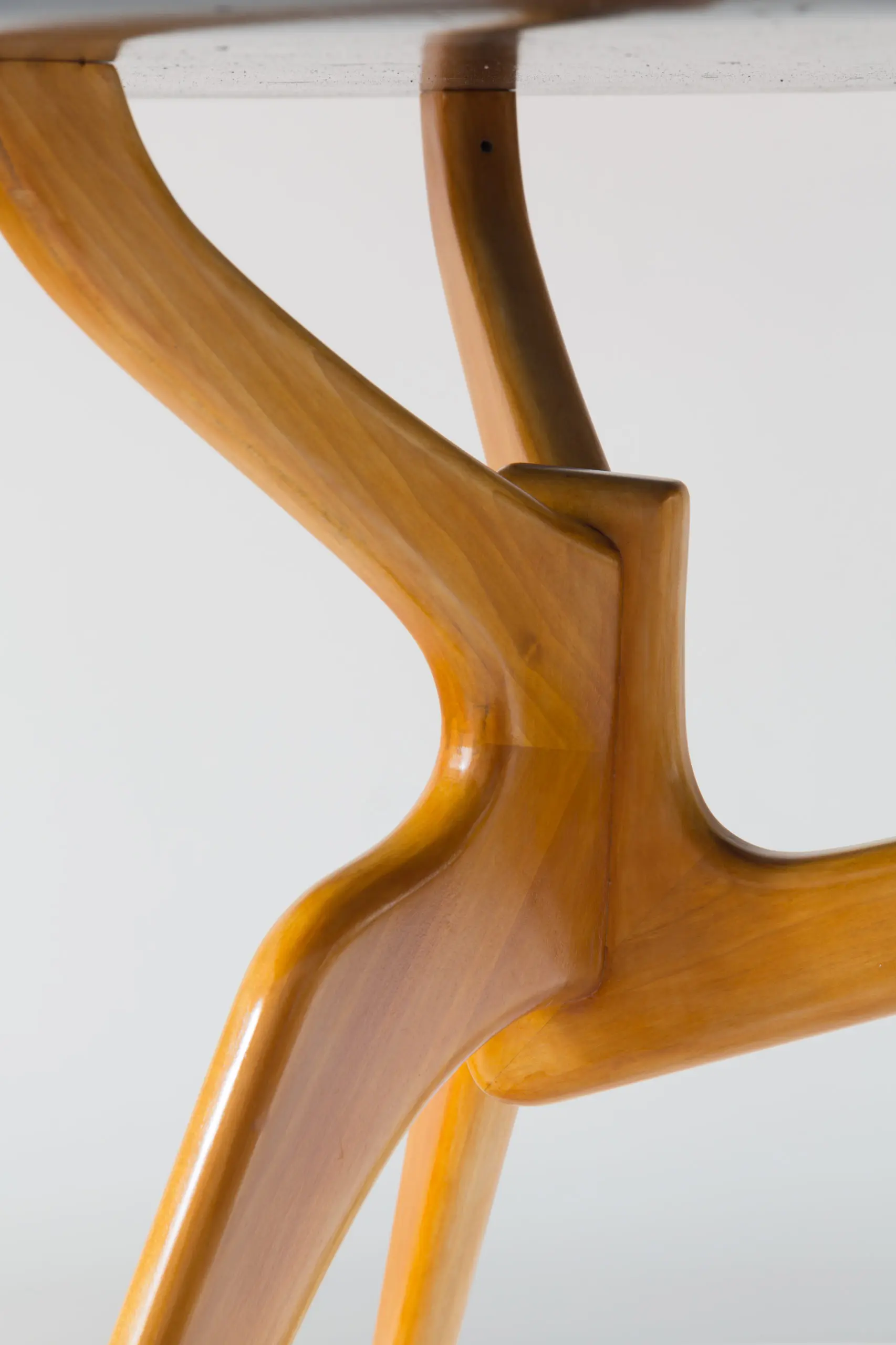 Sculptural blonde dining table attributed to Ico Parisi,1950 — photo 13